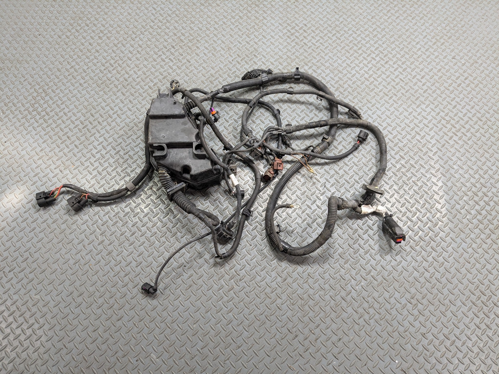 04-10 VOLKSWAGEN TOUAREG OEM HOOD WIRE HARNESS CABLE AND CONNECTOR WITH FUSE BOX