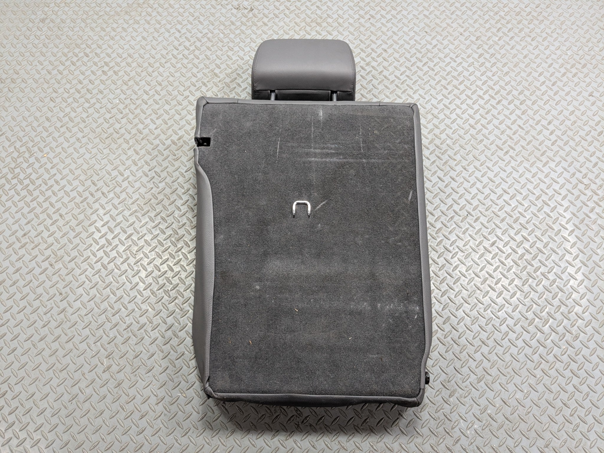04 - 10 VOLKSWAGEN TOUAREG OEM SEAT CUSHION BACKREST REAR UPPER LEFT DRIVER SIDE