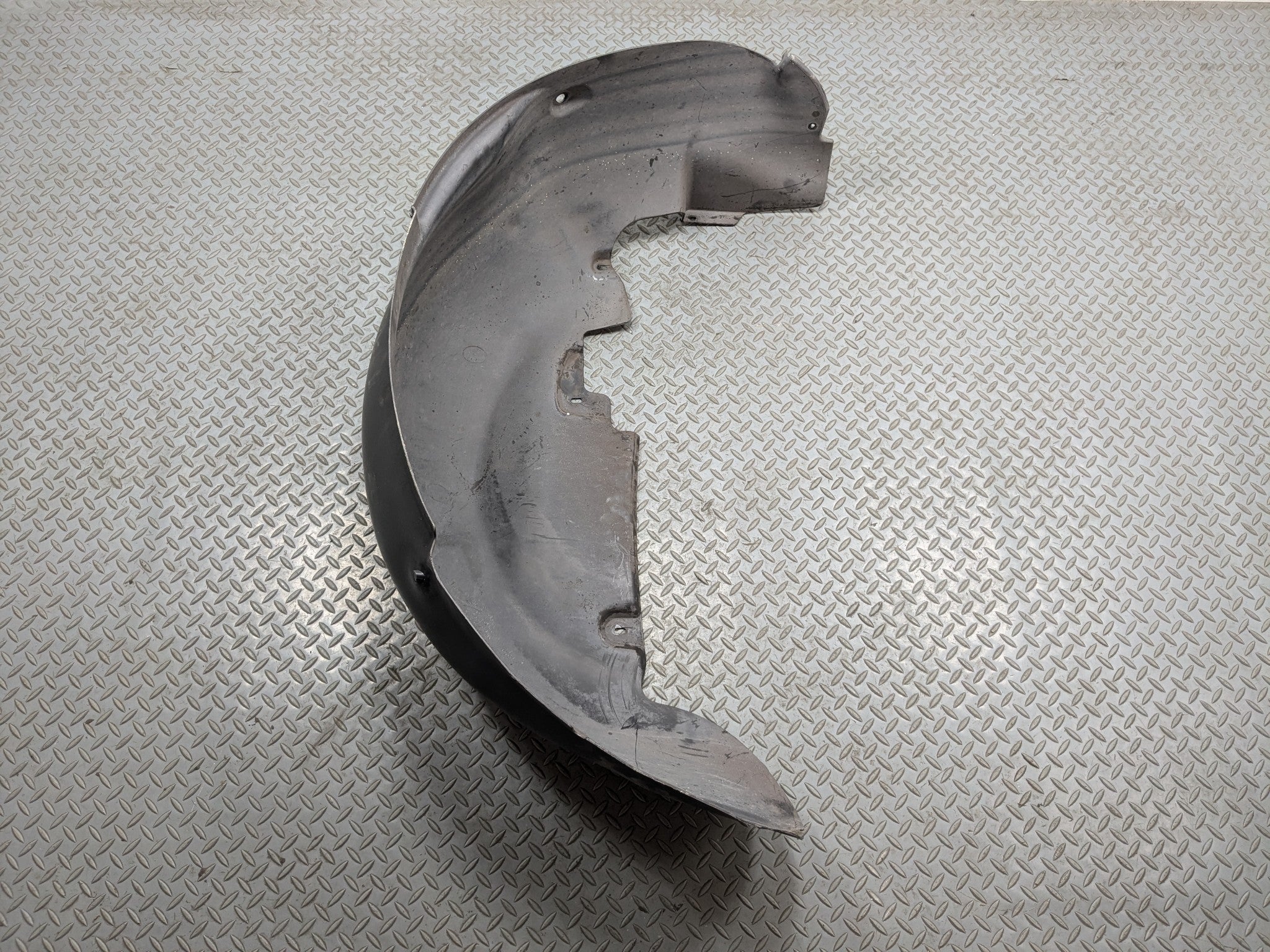 04 - 10 VOLKSWAGEN TOUAREG OEM FENDER LINER SLASH SHIELD REAR RIGHT PASSENGER