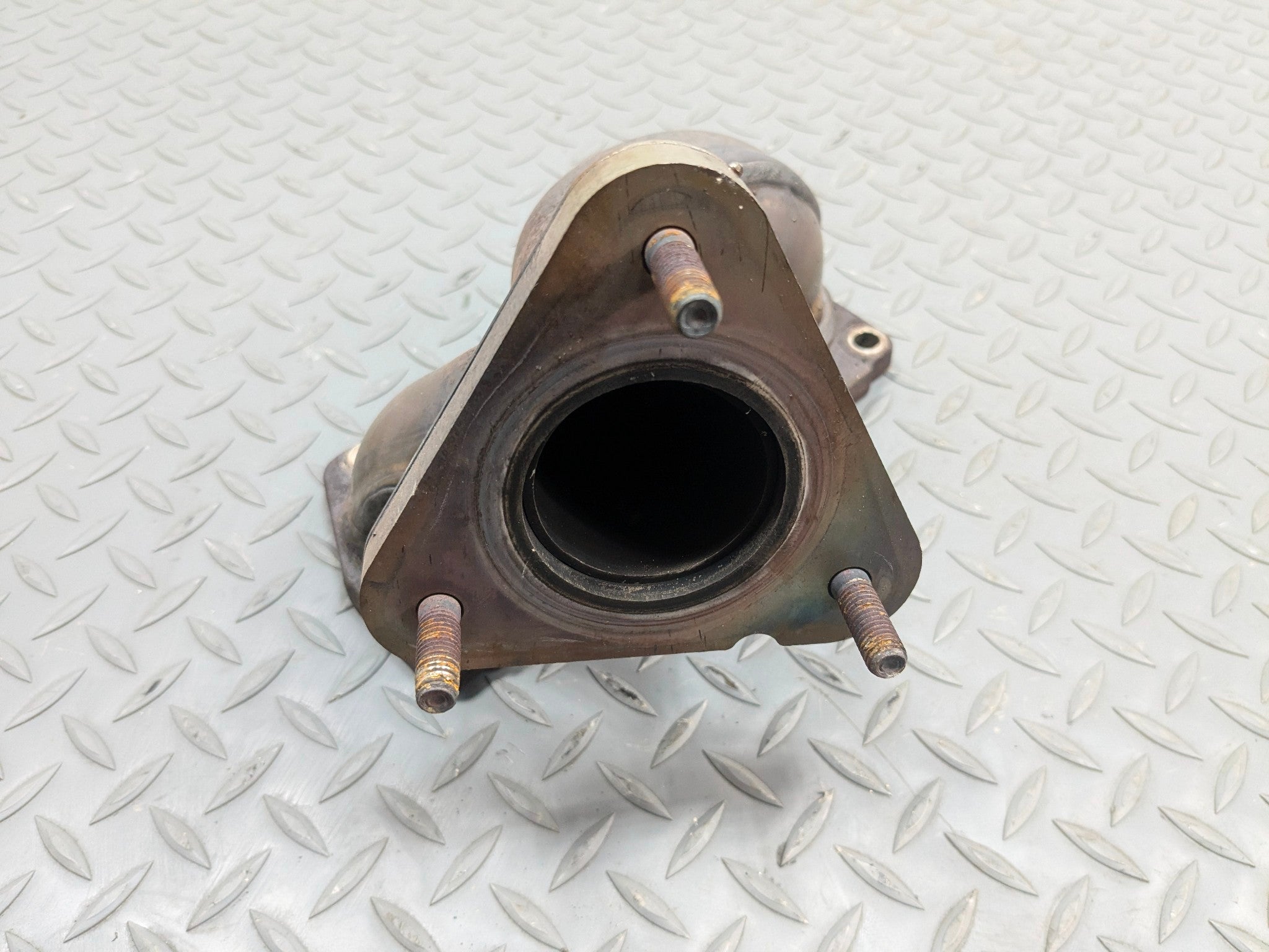 04 - 10 VOLKSWAGEN TOUAREG OEM 3.2L FRONT SIDE EXHAUST MANIFOLD HEADER FITS