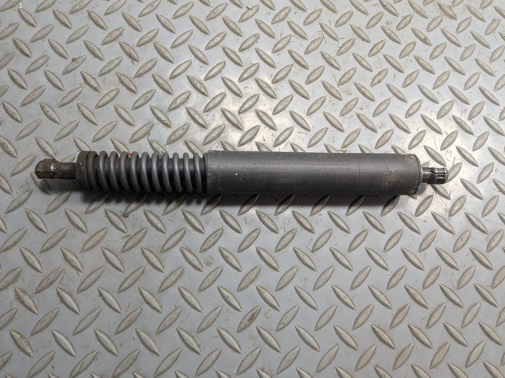 04 - 10 VOLKSWAGEN TOUAREG OEM HATCH SUPPORT GAS FILLLED STRUT REAR RIGHT SIDE