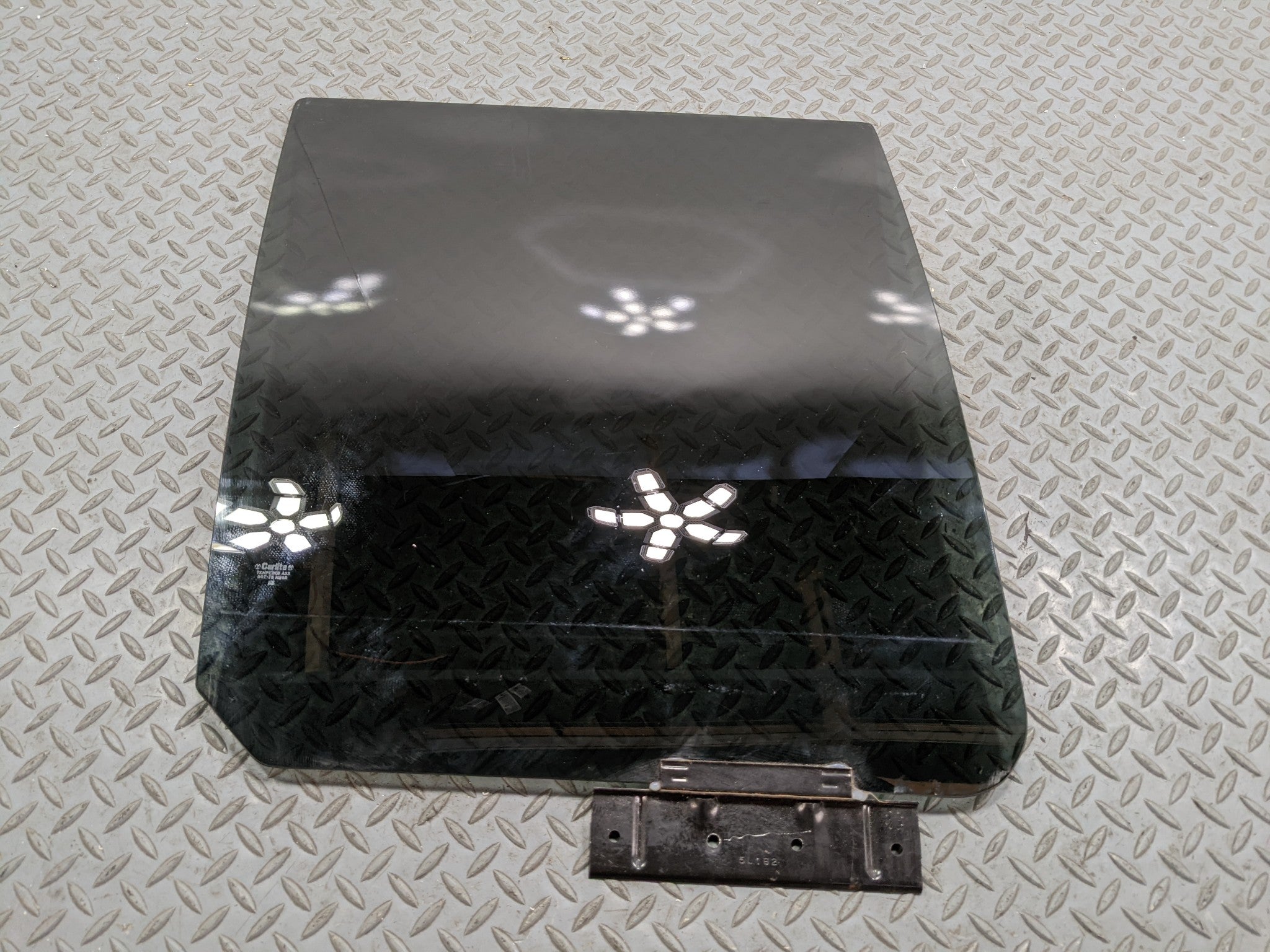 2006 - 2010 FORD EXPLORER OEM WINDOW TINTED GLASS DOOR REAR RIGHT PASSENGER SIDE