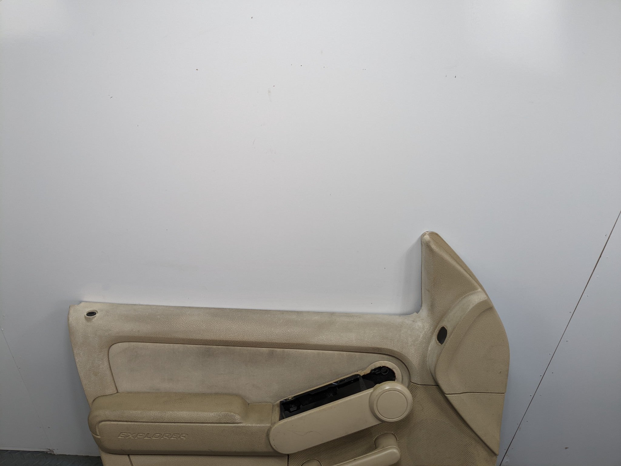 2006 - 2010 FORD EXPLORER OEM INTERIOR DOOR TRIM PANEL FRONT LEFT DRIVER SIDE