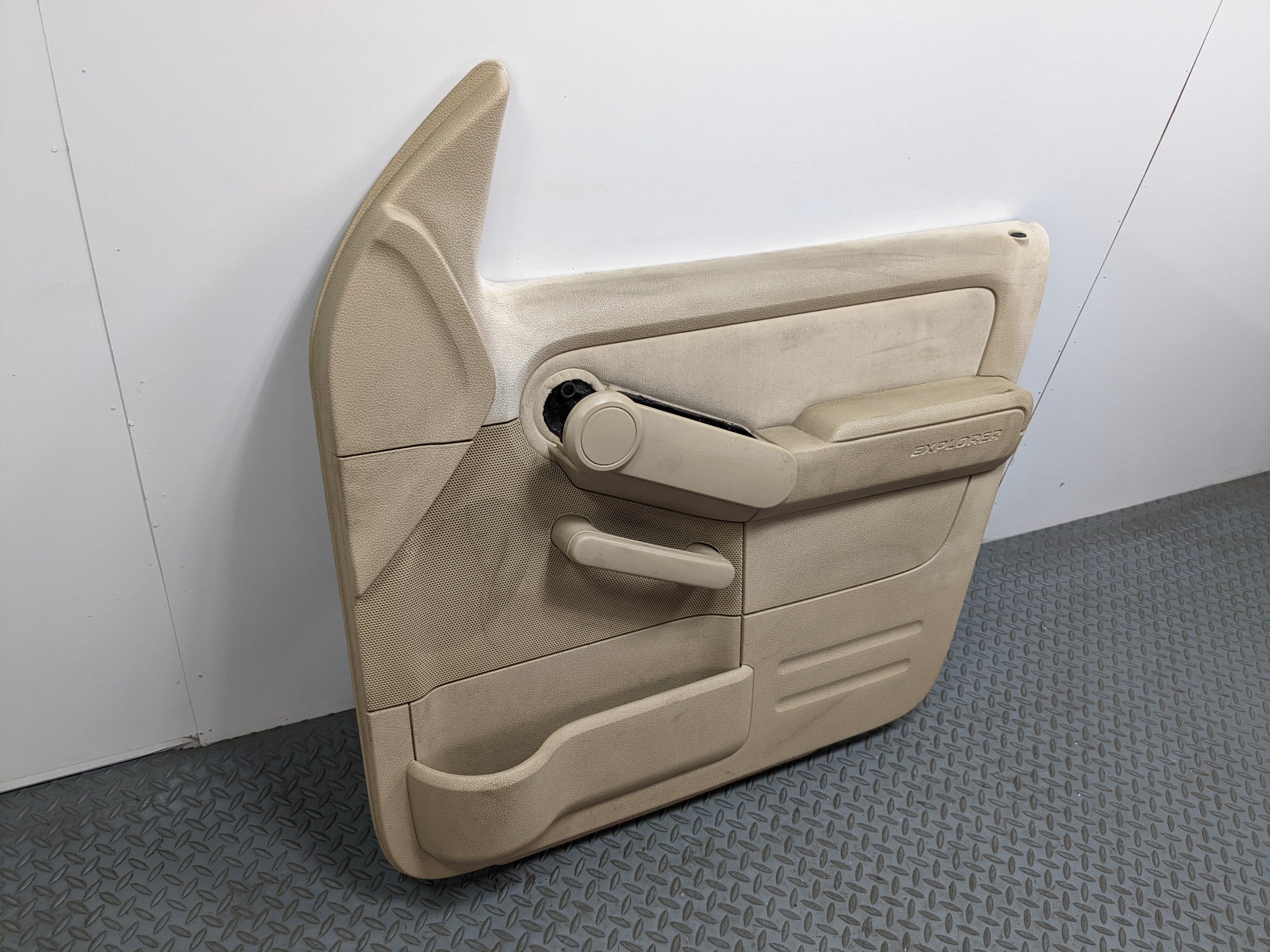 06 - 10 FORD EXPLORER OEM INTERIOR DOOR TRIM PANEL FRONT RIGHT PASSENGER SIDE