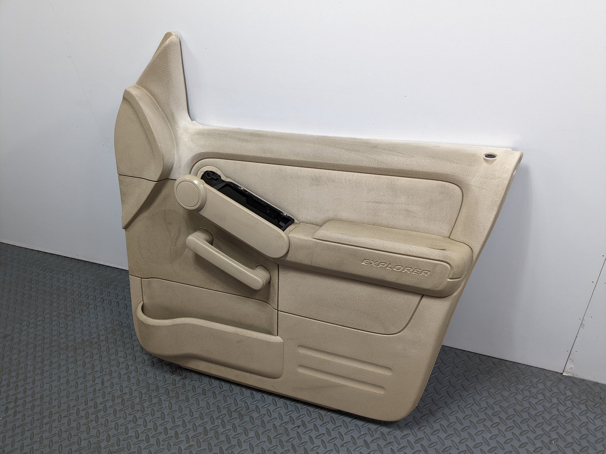 06 - 10 FORD EXPLORER OEM INTERIOR DOOR TRIM PANEL FRONT RIGHT PASSENGER SIDE