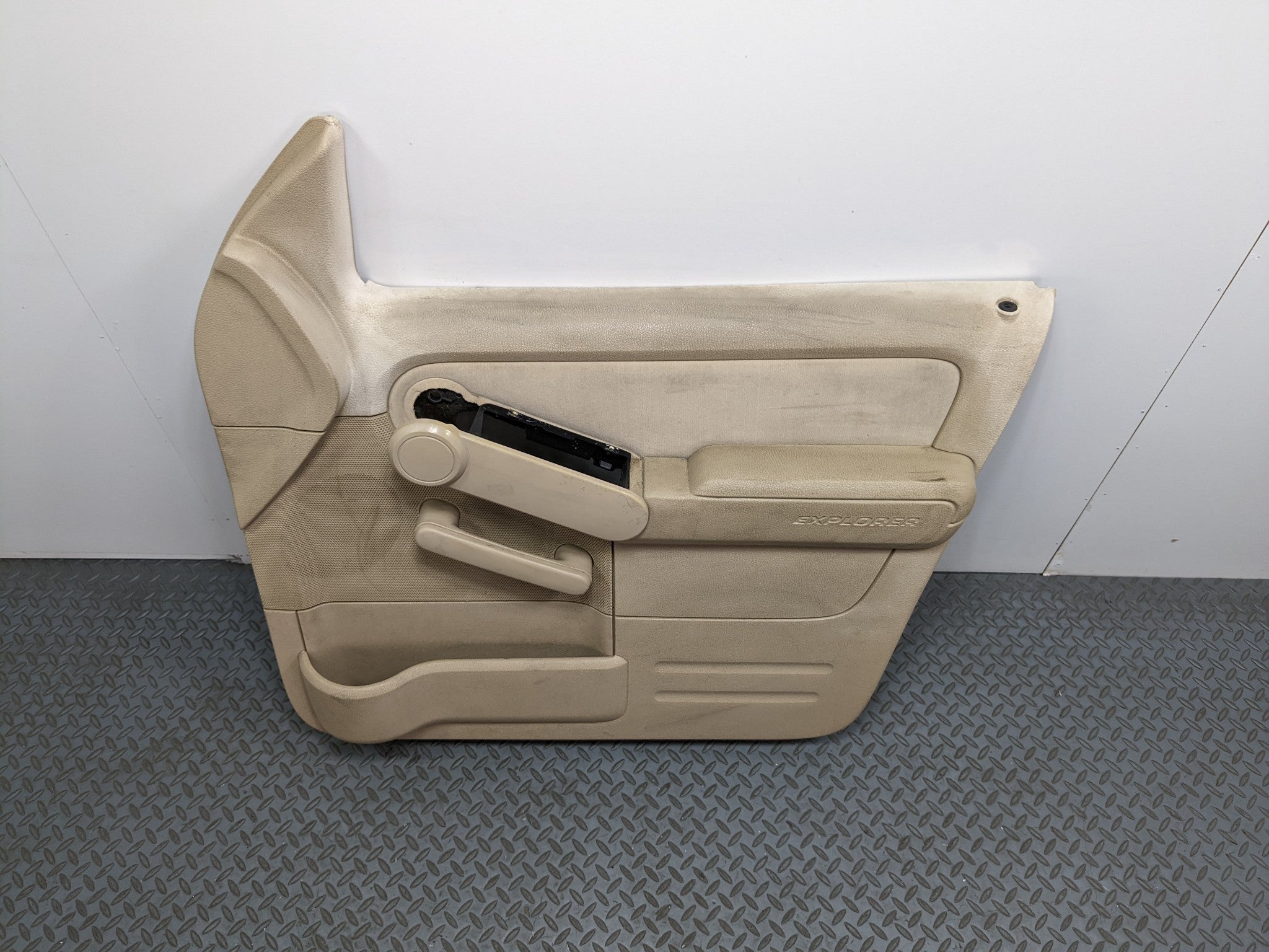 06 - 10 FORD EXPLORER OEM INTERIOR DOOR TRIM PANEL FRONT RIGHT PASSENGER SIDE