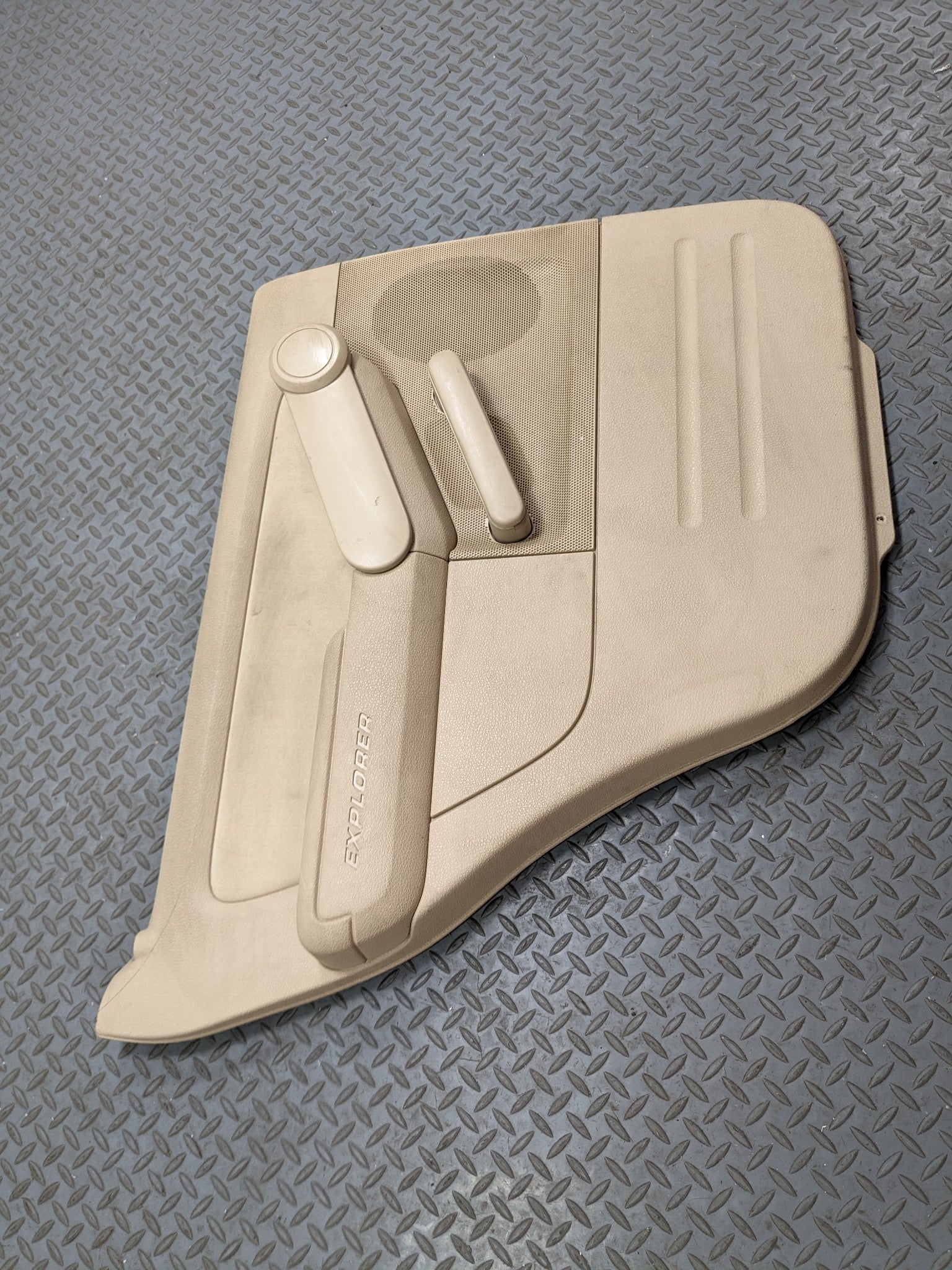 2006 - 2010 FORD EXPLORER OEM INTERIOR DOOR TRIM PANEL REAR LEFT DRIVER SIDE