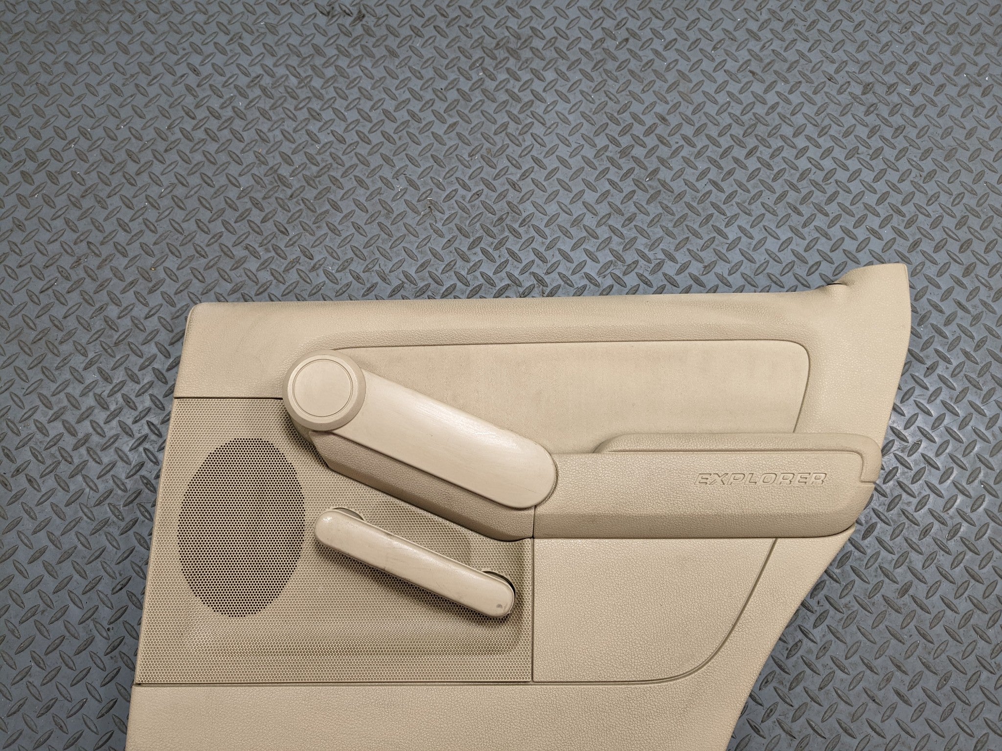 2006 - 2010 FORD EXPLORER OEM INTERIOR DOOR TRIM PANEL REAR RIGHT PASSENGER SIDE