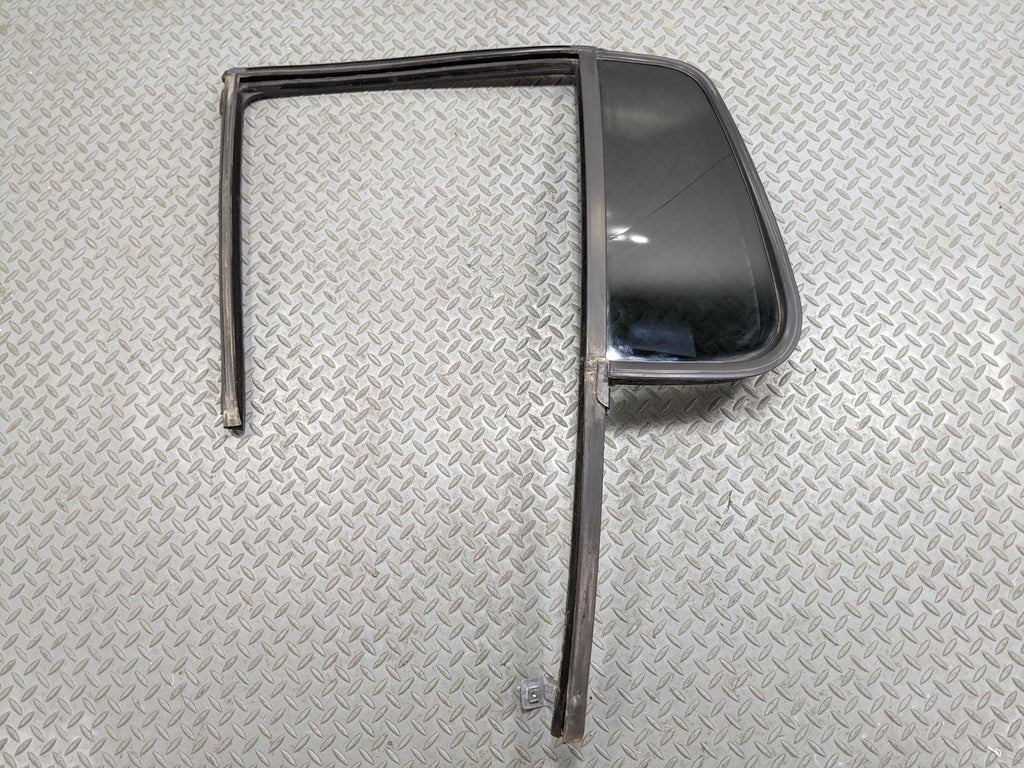 2006 - 2010 FORD EXPLORER OEM LEFT DRIVER REAR DOOR VENT GLASS WINDOW WITH SEAL