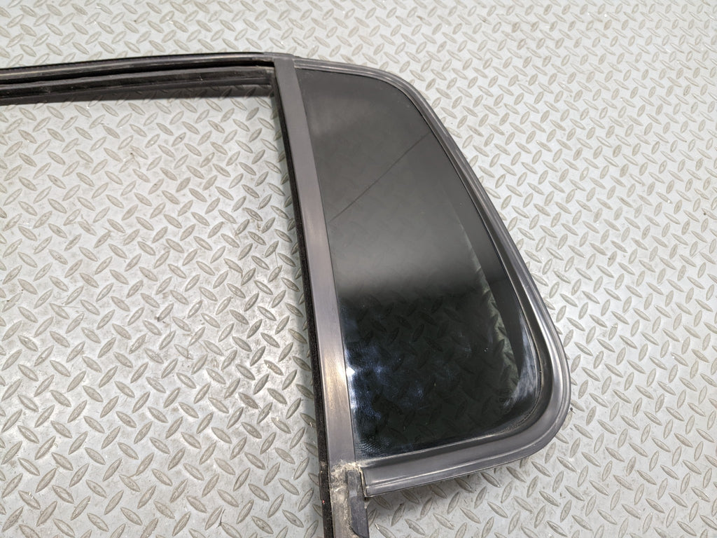 2006 - 2010 FORD EXPLORER OEM LEFT DRIVER REAR DOOR VENT GLASS WINDOW WITH SEAL