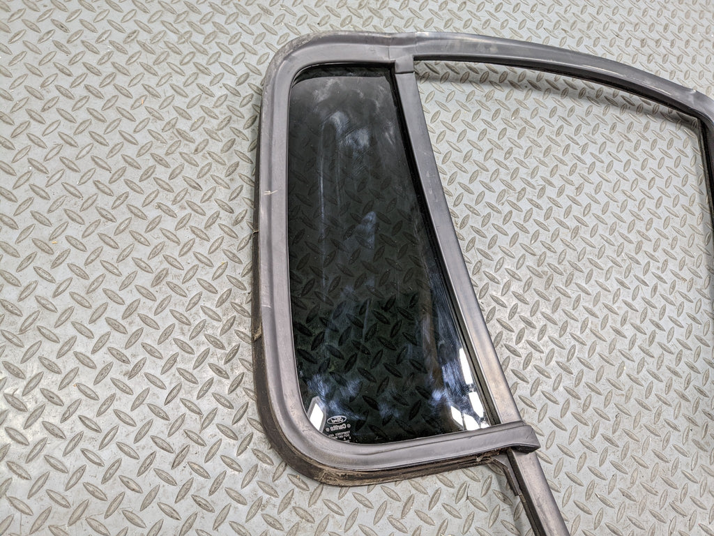 2006 - 2010 FORD EXPLORER OEM LEFT DRIVER REAR DOOR VENT GLASS WINDOW WITH SEAL