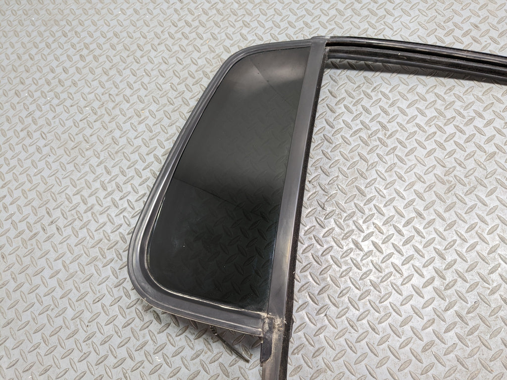 2006 - 2010 FORD EXPLORER OEM RIGHT REAR DOOR VENT GLASS WINDOW WITH SEAL