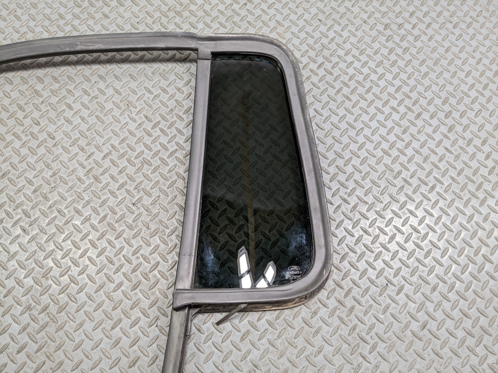 2006 - 2010 FORD EXPLORER OEM RIGHT REAR DOOR VENT GLASS WINDOW WITH SEAL
