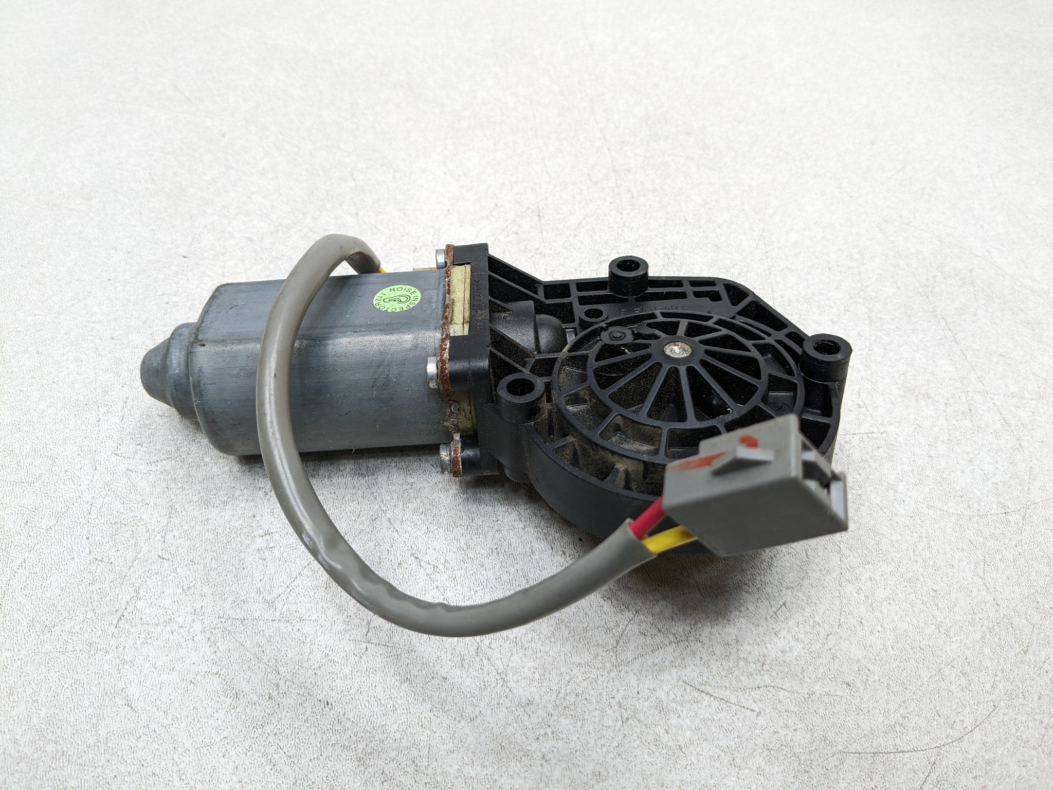 06 - 10 FORD EXPLORER OEM POWER WINDOW MOTOR ASSEMBLY REAR RIGHT PASSENGER SIDE