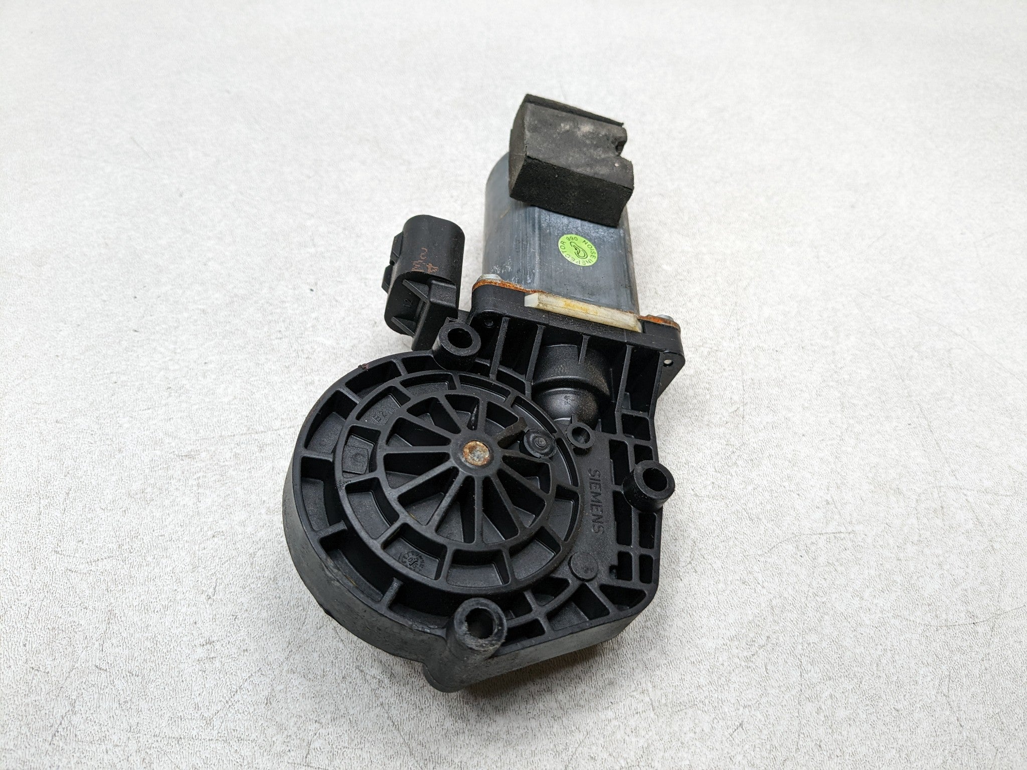 2006 - 2010 FORD EXPLORER OEM POWER WINDOW MOTOR ASSEMBLY FRONT LEFT DRIVER SIDE