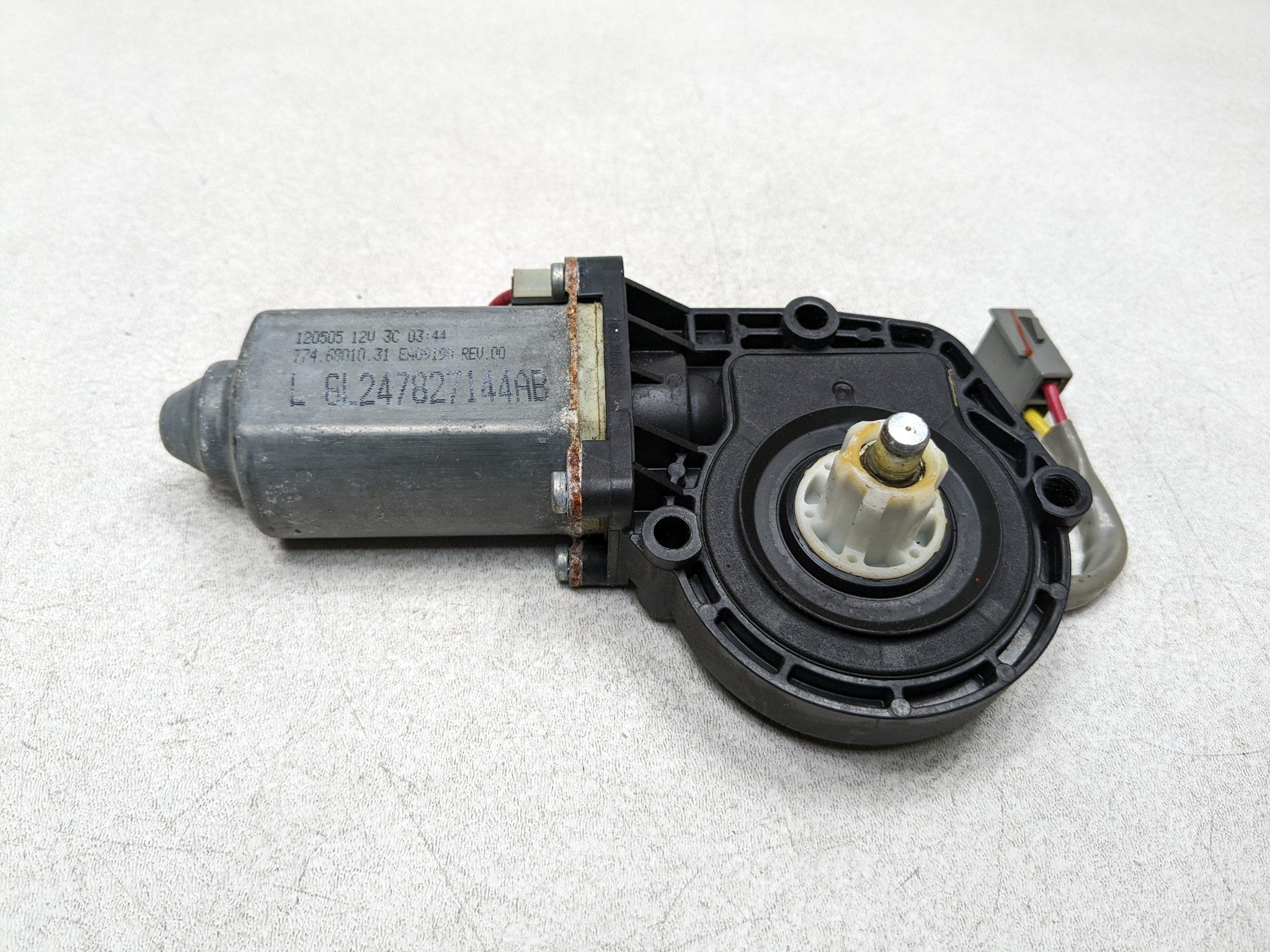 2006 - 2010 FORD EXPLORER OEM POWER WINDOW MOTOR ASSEMBLY REAR LEFT DRIVER SIDE