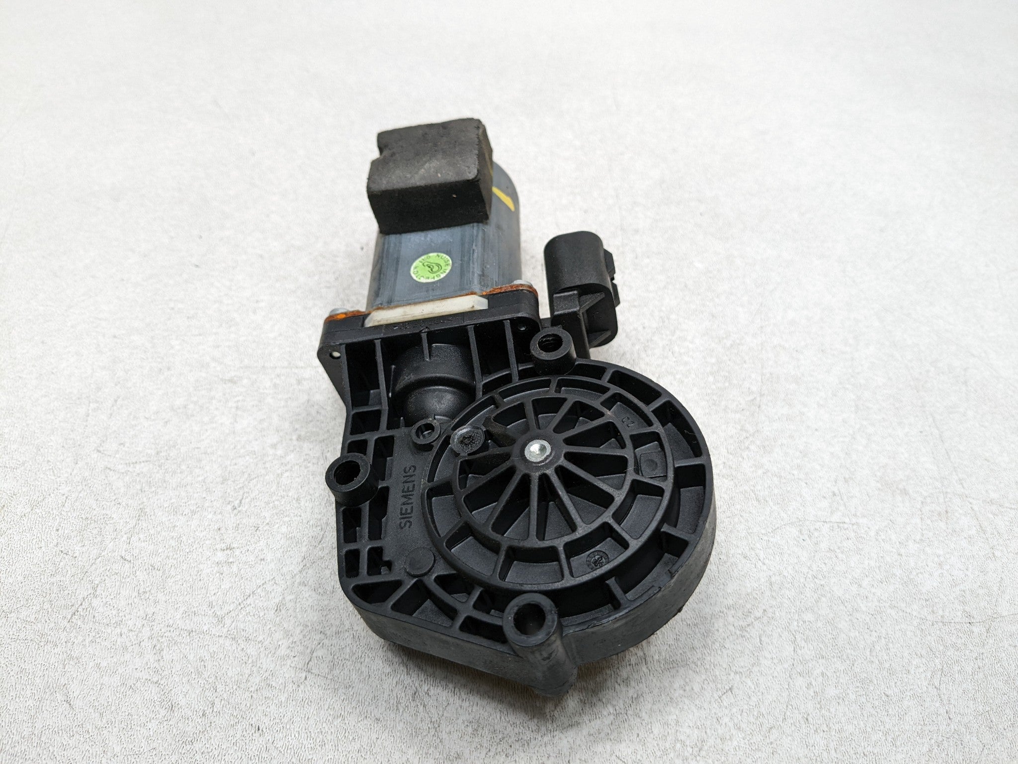 06 - 10 FORD EXPLORER OEM POWER WINDOW MOTOR ASSEMBLY FRONT RIGHT PASSENGER SIDE