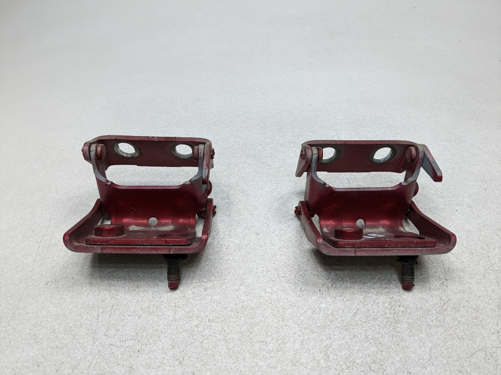 2006 - 2010 FORD EXPLORER OEM GATE HINGES SET TRUNK LID REAR LEFT DRIVER SIDE