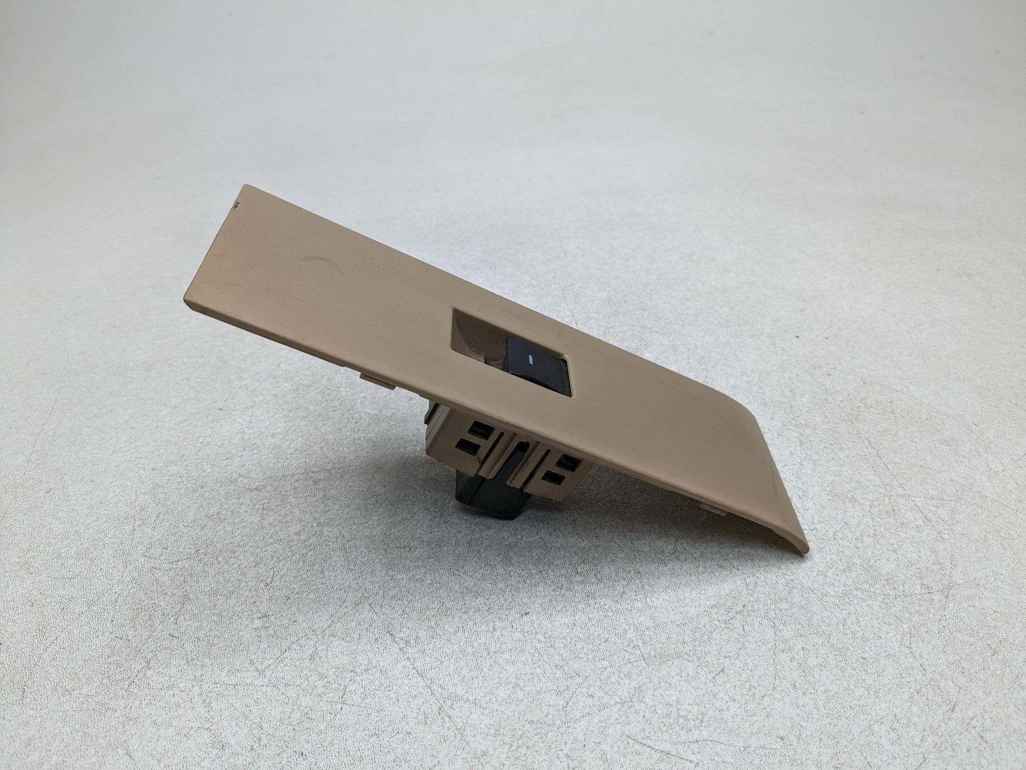 2006 - 2010 FORD EXPLORER OEM WINDOW CONTROL SWITCH REAR LEFT DRIVER BEIGE