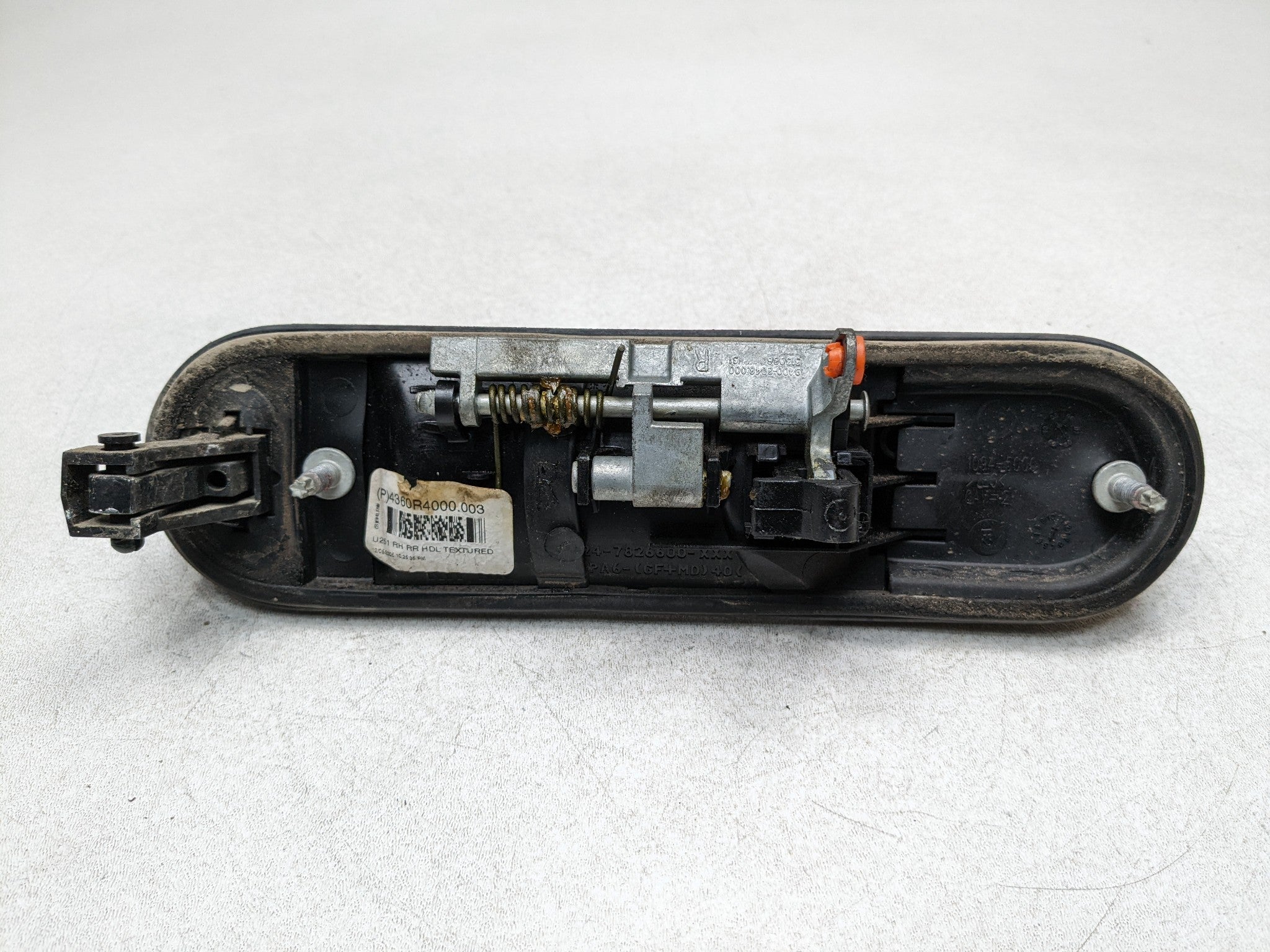 2006 - 2010 FORD EXPLORER OEM EXTERIOR DOOR HANDLE REAR RIGHT PASSENGER SIDE