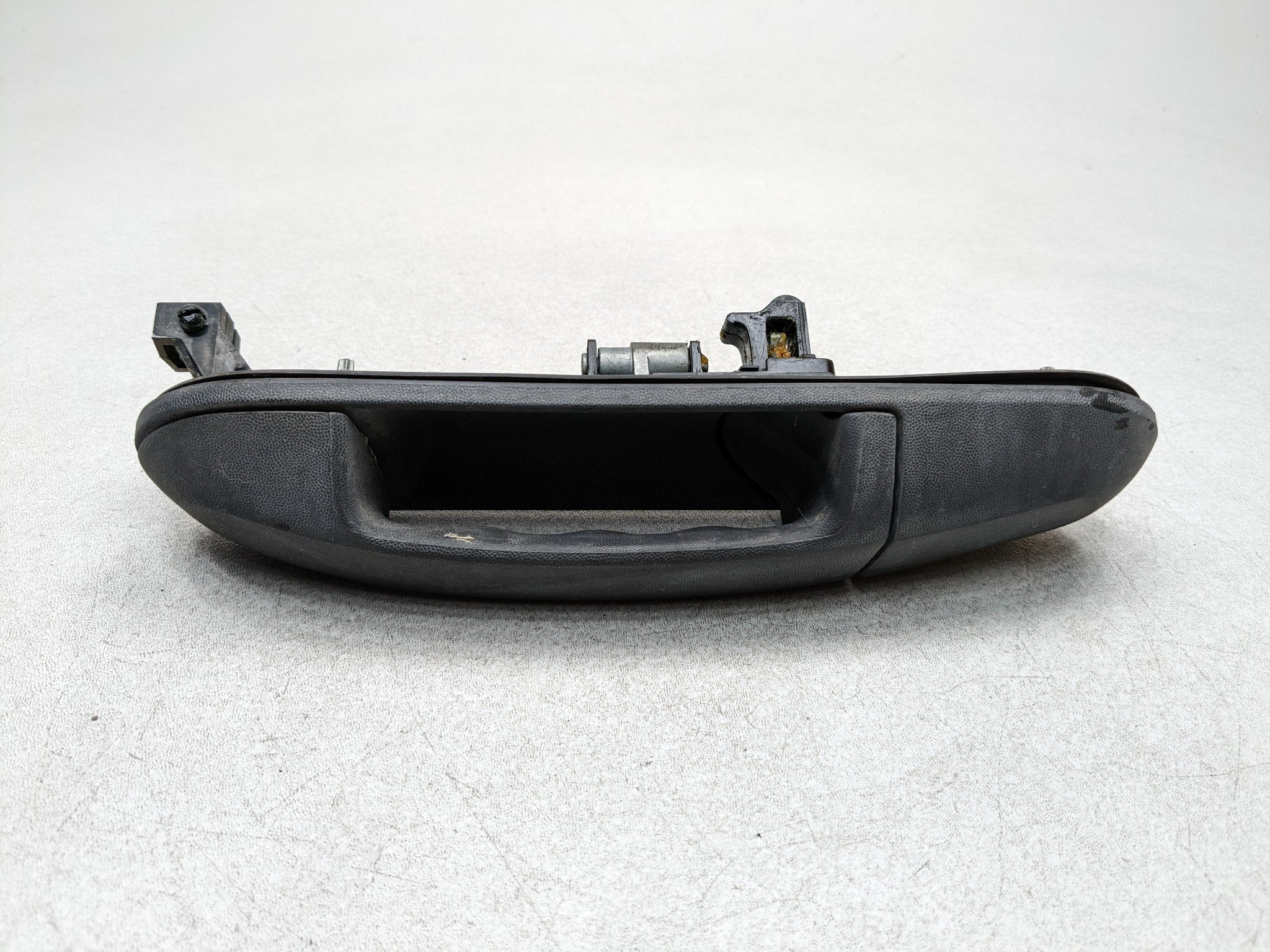 2006 - 2010 FORD EXPLORER OEM EXTERIOR DOOR HANDLE REAR RIGHT PASSENGER SIDE