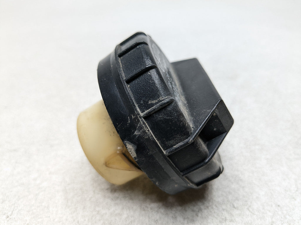 2006 - 2010 FORD EXPLORER OEM FUEL FILLER TANK GAS CAP TOP LID COVER BLACK