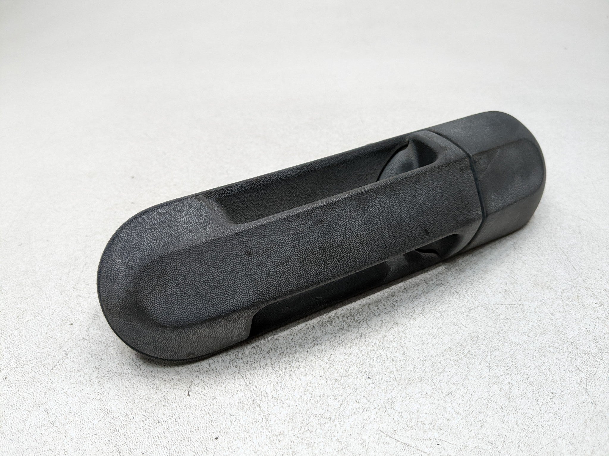 2006 - 2010 FORD EXPLORER OEM EXTERIOR DOOR HANDLE REAR LEFT DRIVER SIDE