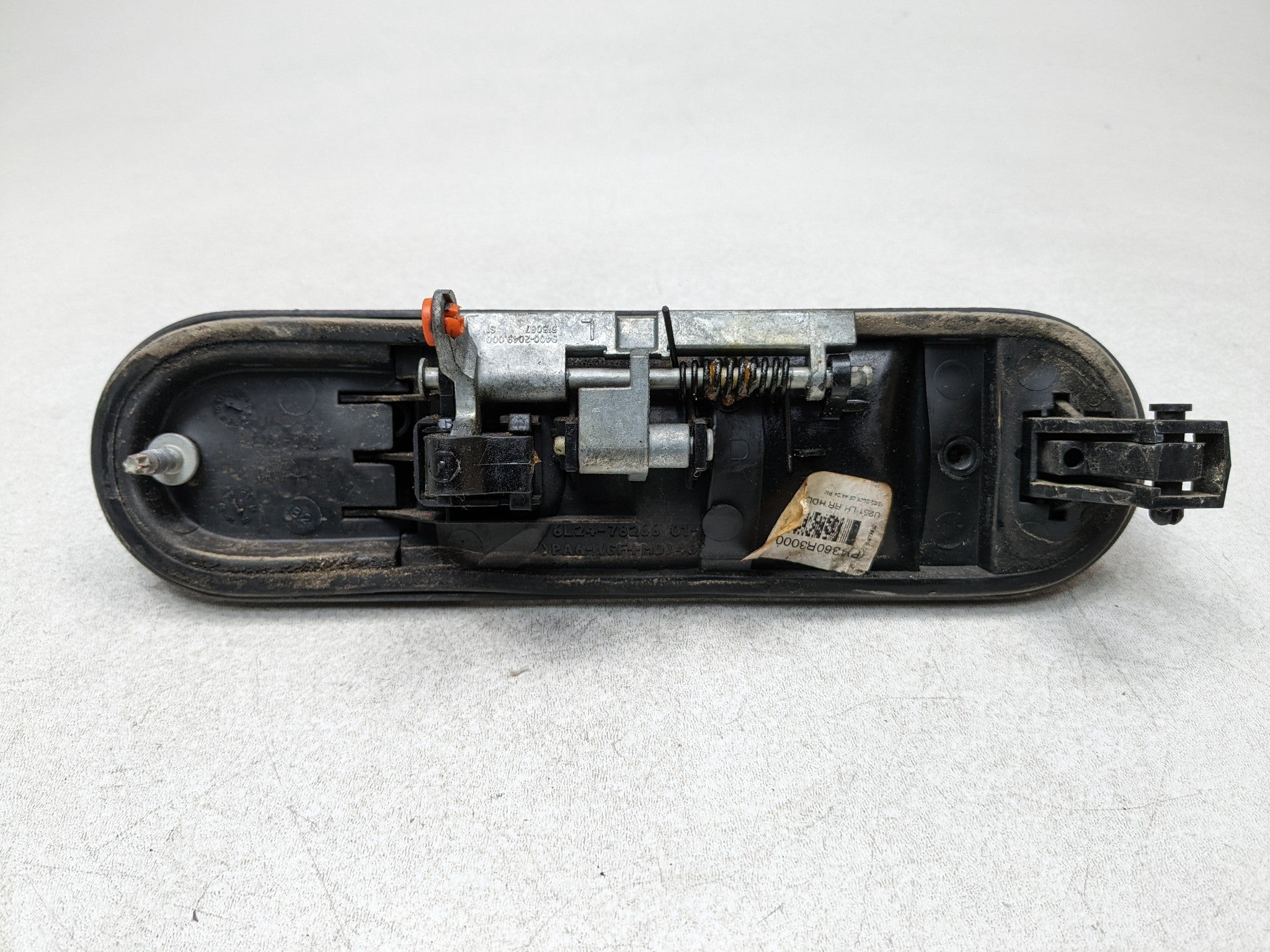 2006 - 2010 FORD EXPLORER OEM EXTERIOR DOOR HANDLE REAR LEFT DRIVER SIDE