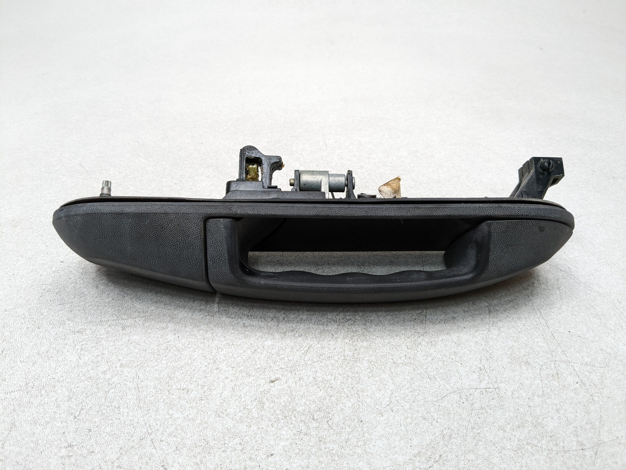 2006 - 2010 FORD EXPLORER OEM EXTERIOR DOOR HANDLE REAR LEFT DRIVER SIDE