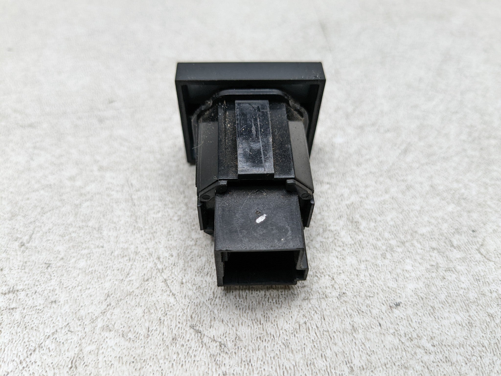 2006 - 2010 FORD EXPLORER OEM DASH TRACTION CONTROL SWITCH ASSEMBLY BLACK