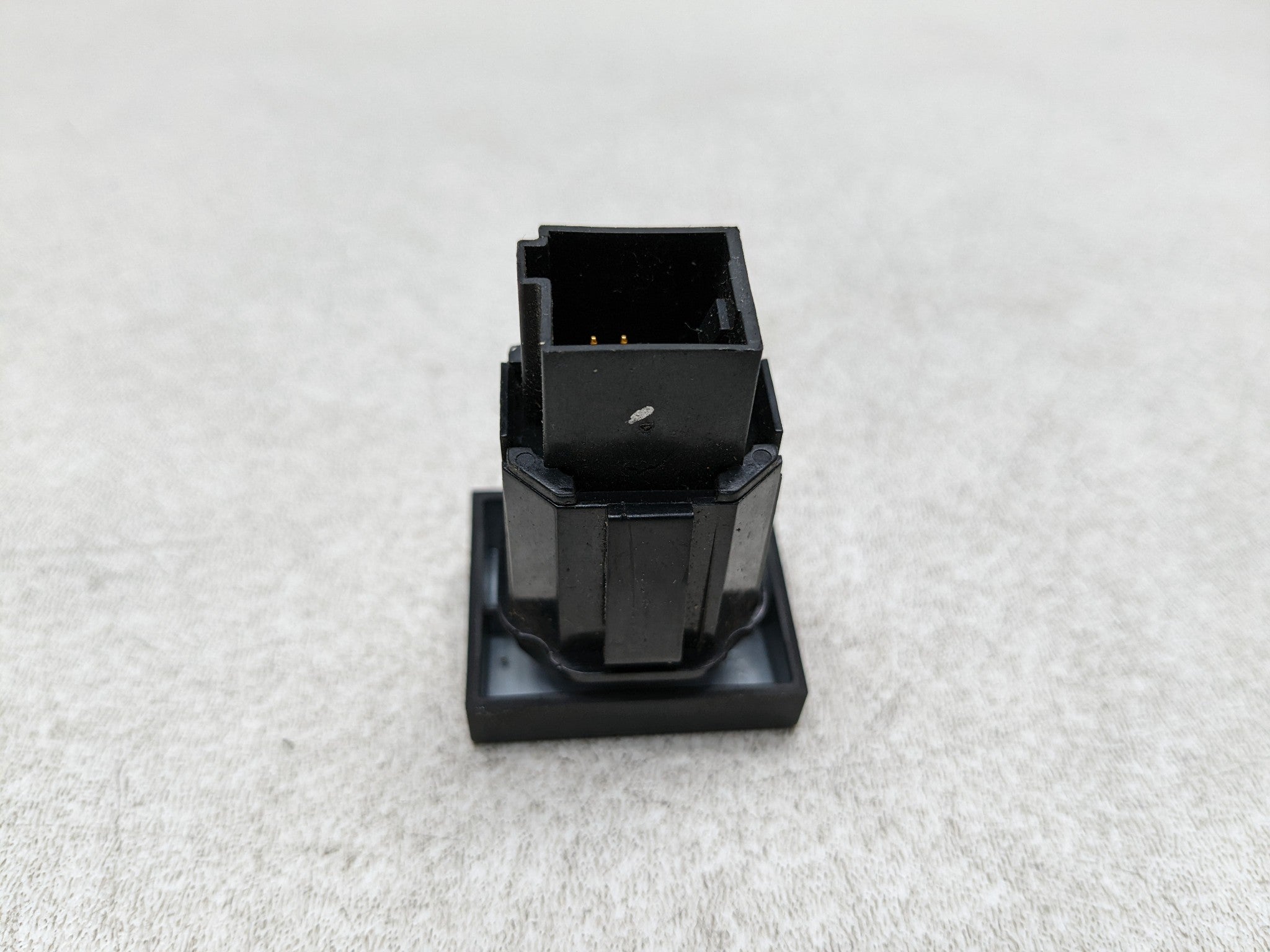 2006 - 2010 FORD EXPLORER OEM DASH TRACTION CONTROL SWITCH ASSEMBLY BLACK