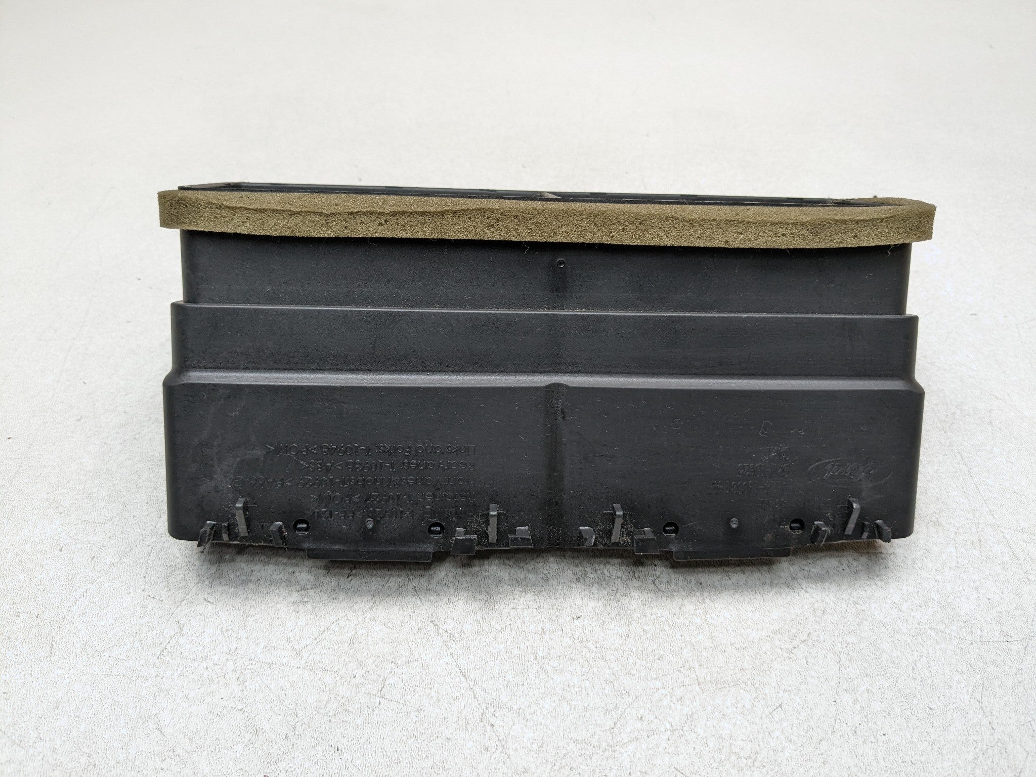 2006 - 2010 FORD EXPLORER OEM DASH PANEL AIR HEATER VENT INTERIOR FRONT CENTER