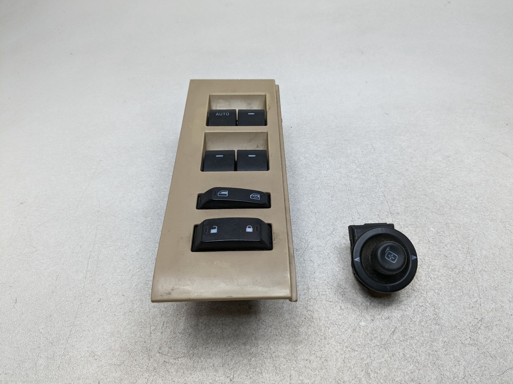 06 - 10 FORD EXPLORER OEM DOOR POWER MASTER WINDOW WITH MIRROR SWITCH FRONT LEFT