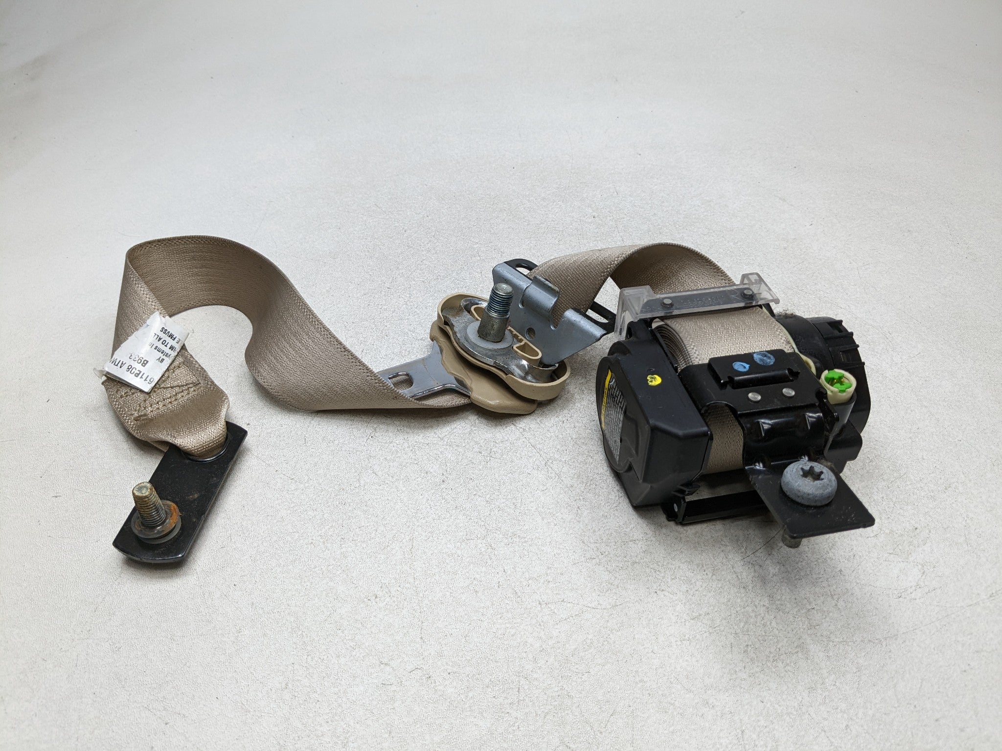 2006 - 2010 FORD EXPLORER OEM SEAT BELT RETRACTOR FRONT RIGHT PASSENGER SIDE