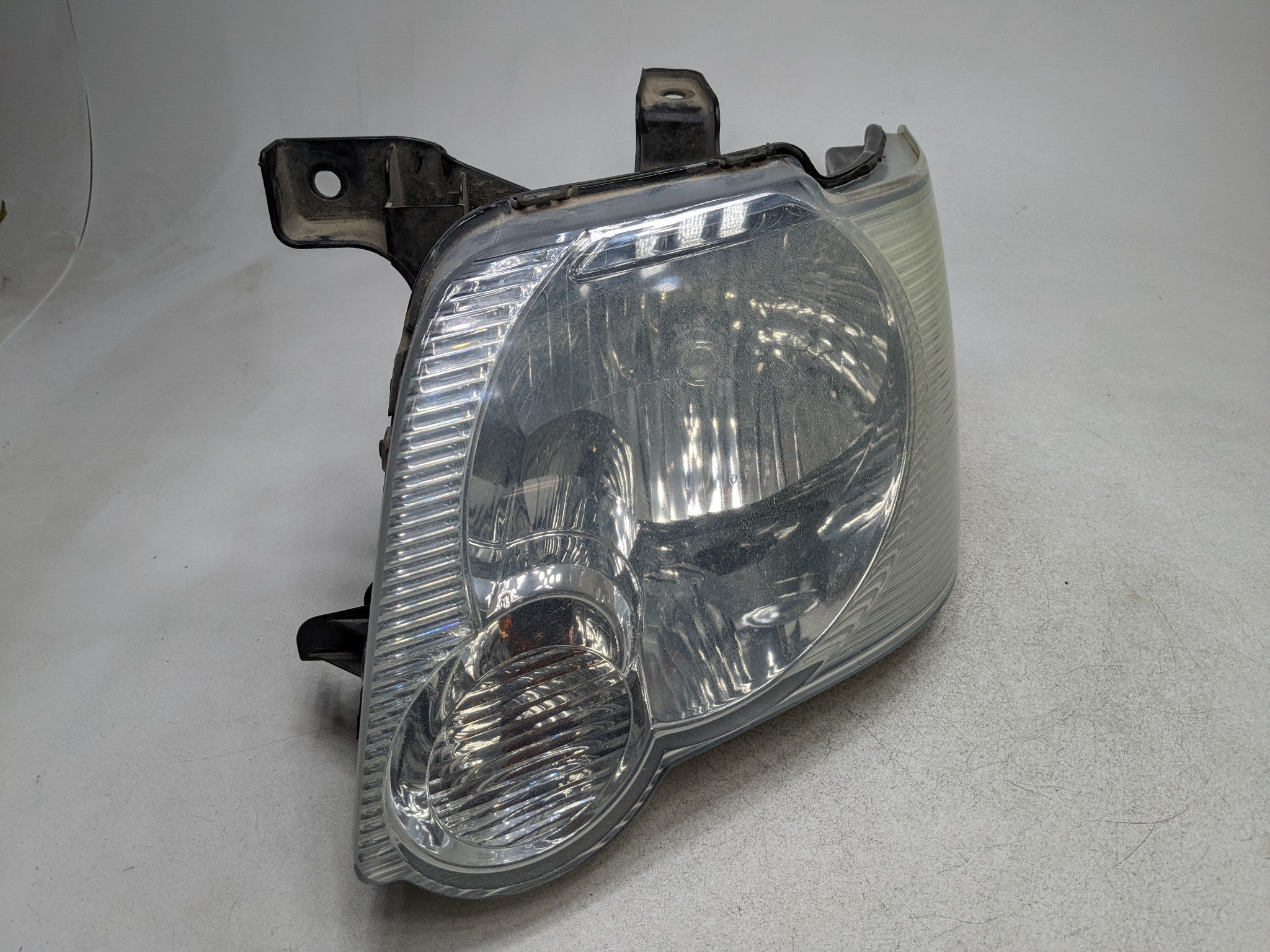 2006 - 2010 FORD EXPLORER OEM HALOGEN HEADLAMP ASSEMBLY FRONT LEFT DRIVER SIDE