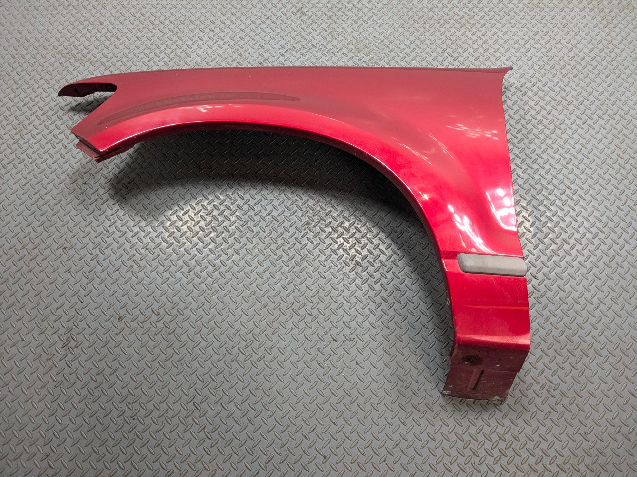 2006 - 2010 FORD EXPLORER OEM FENDER COVER PANEL RED FRONT LEFT DRIVER SIDE