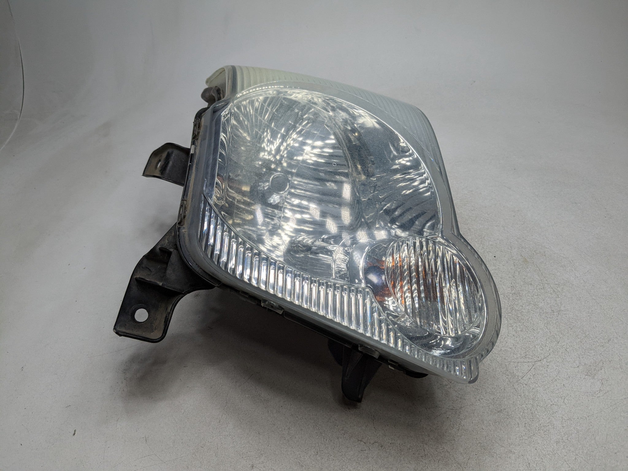 2006 - 2010 FORD EXPLORER OEM HALOGEN HEADLAMP ASSEMBLY FRONT LEFT DRIVER SIDE