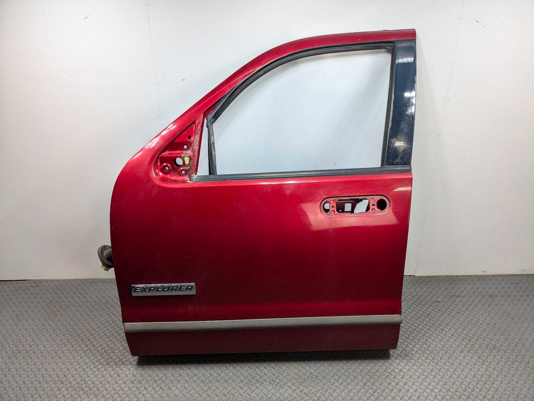 2006 - 2010 FORD EXPLORER OEM DOOR SHELL PANEL ASSEMBLY FRONT LEFT DRIVER SIDE