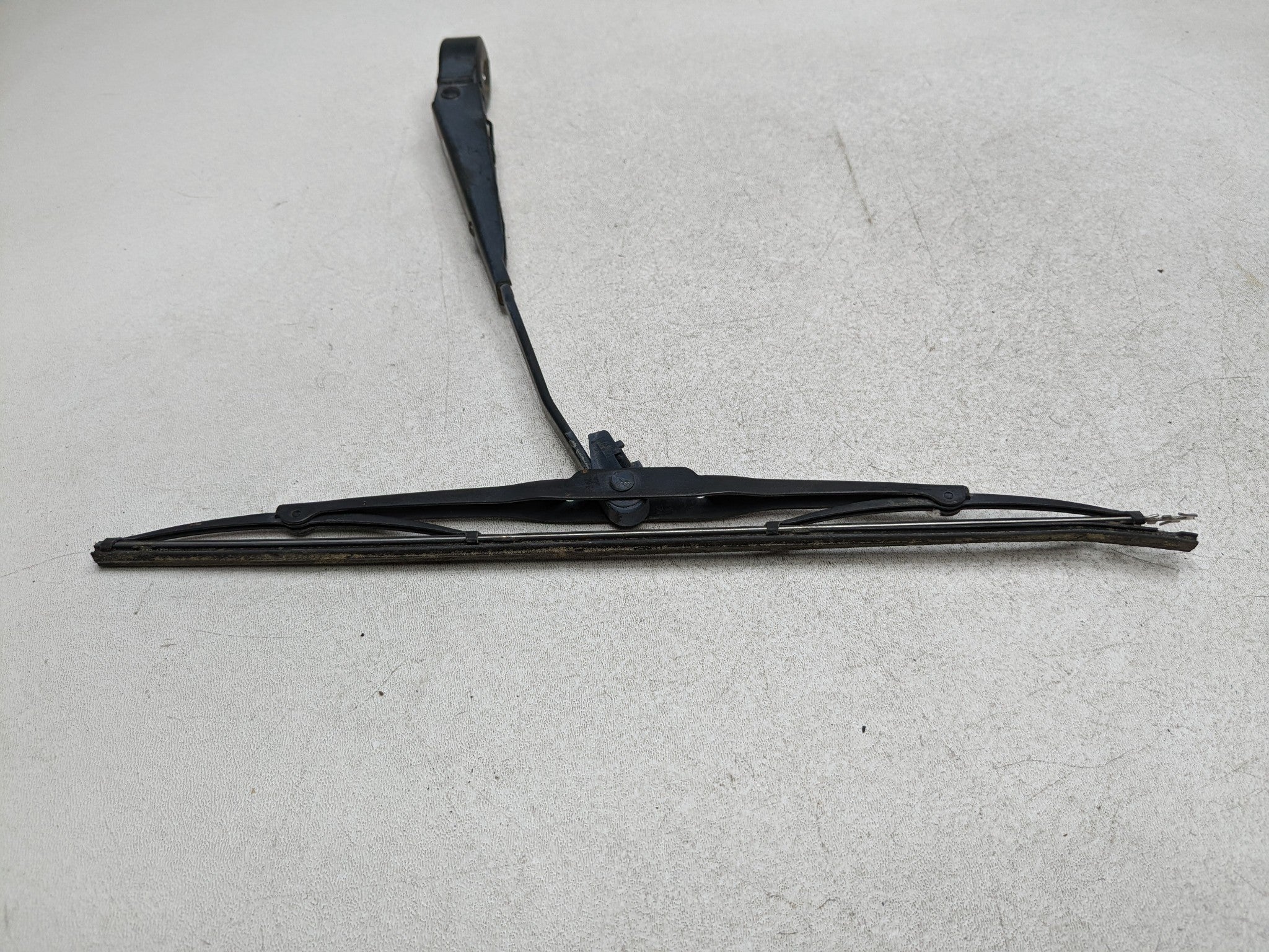 2006 - 2010 FORD EXPLORER OEM WIPER ARM WITH BLADE REAR LIFTGATE TAILGATE