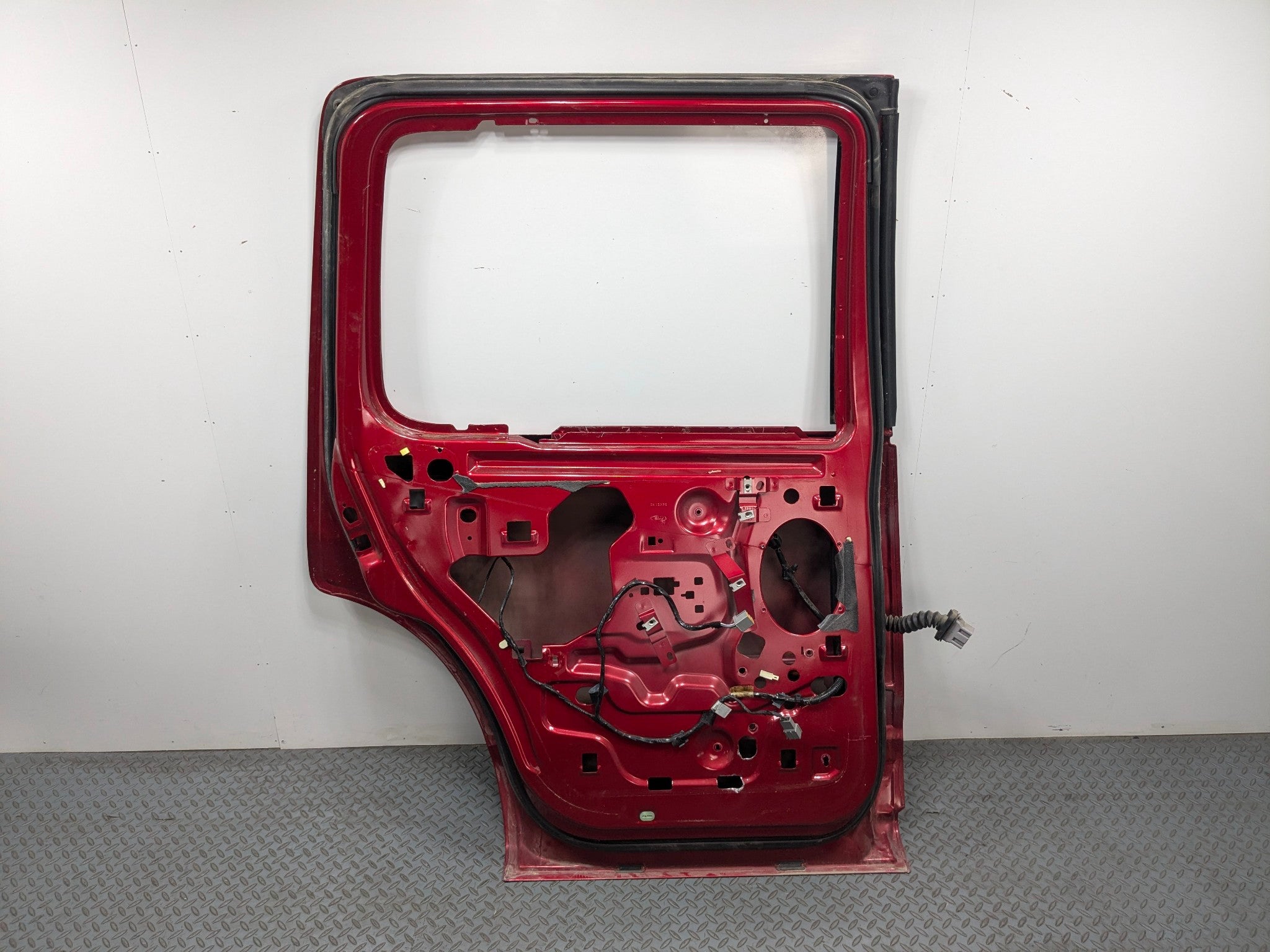 2006 - 2010 FORD EXPLORER OEM DOOR SHELL PANEL ASSEMBLY REAR LEFT DRIVER SIDE