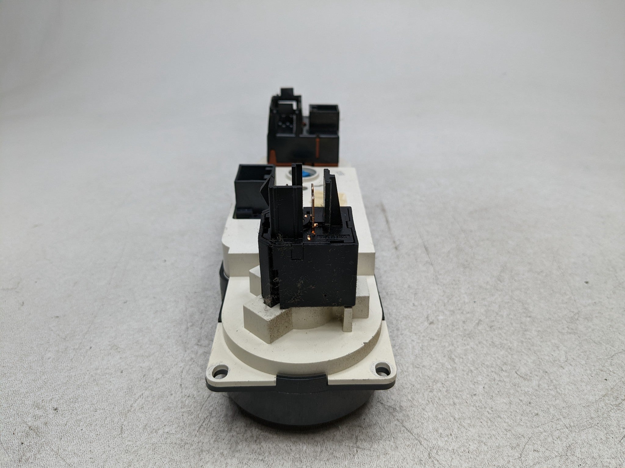 2006 - 2010 FORD EXPLORER OEM FRONT A/C HEATER TEMPERATURE CLIMATE CONTROL UNIT