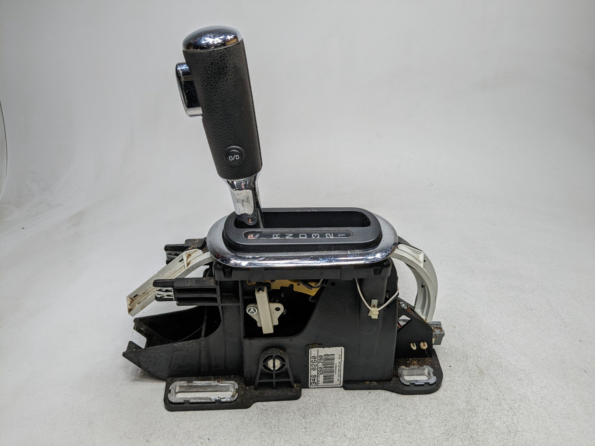 2006 - 2010 FORD EXPLORER OEM FLOOR SHIFTER AUTOMATIC TRANSMISSION GEAR SELECTOR