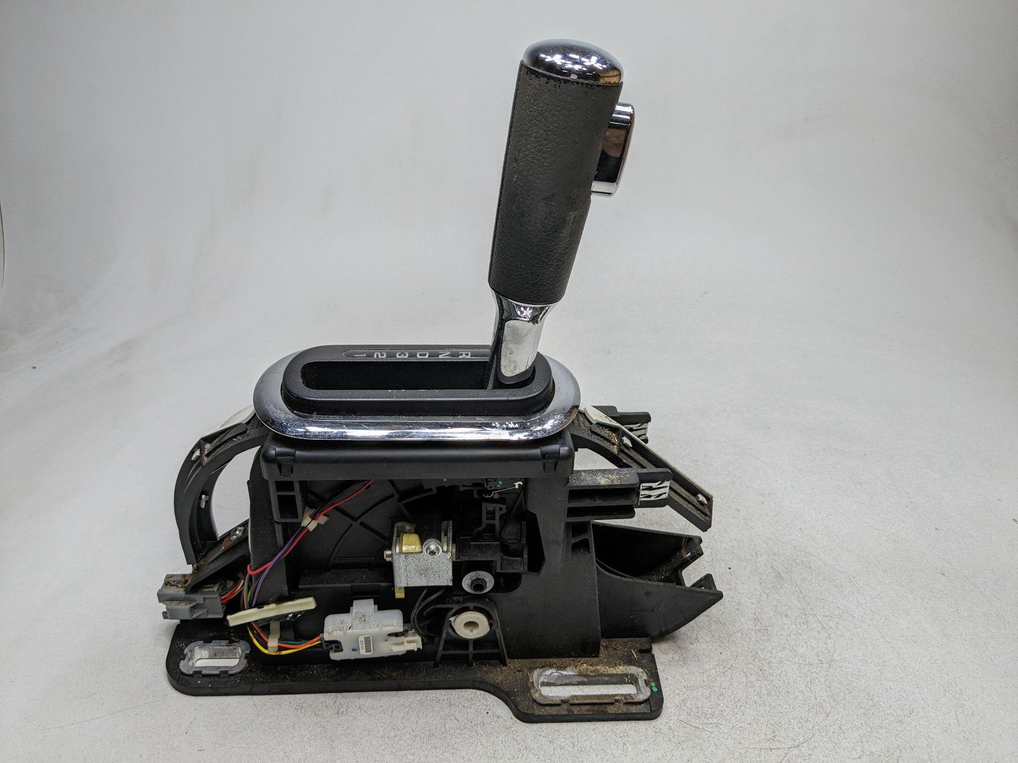 2006 - 2010 FORD EXPLORER OEM FLOOR SHIFTER AUTOMATIC TRANSMISSION GEAR SELECTOR