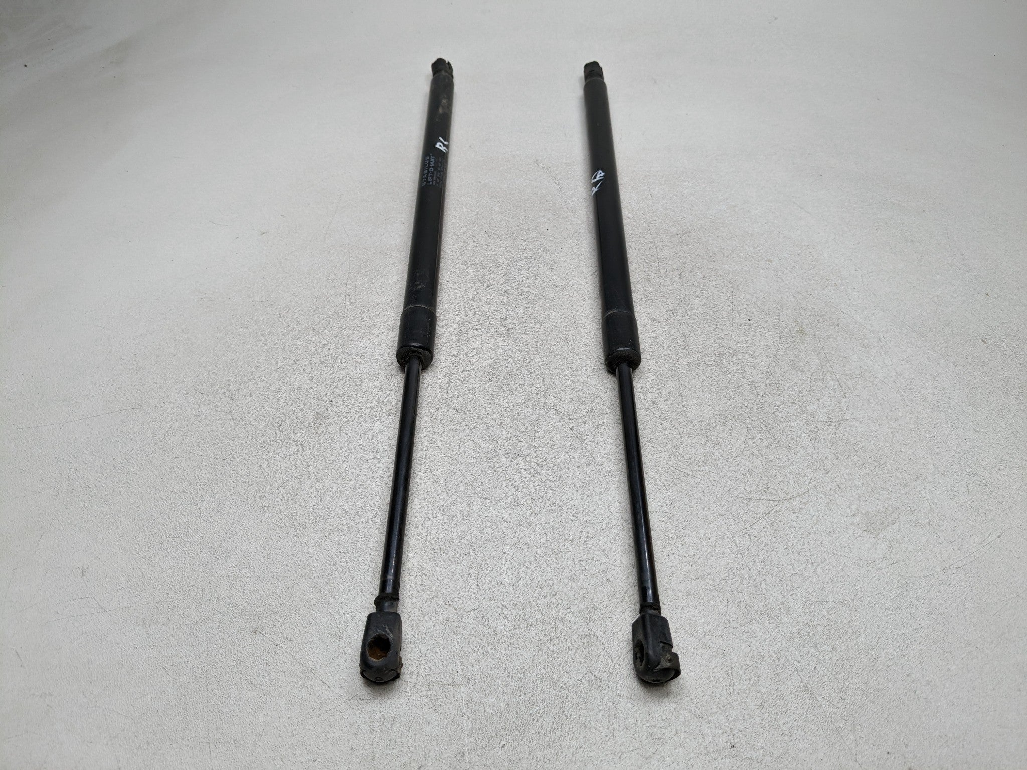 2006 - 2010 FORD EXPLORER OEM HATCH SUPPORT STRUTS SET REAR LEFT AND RIGHT SIDE