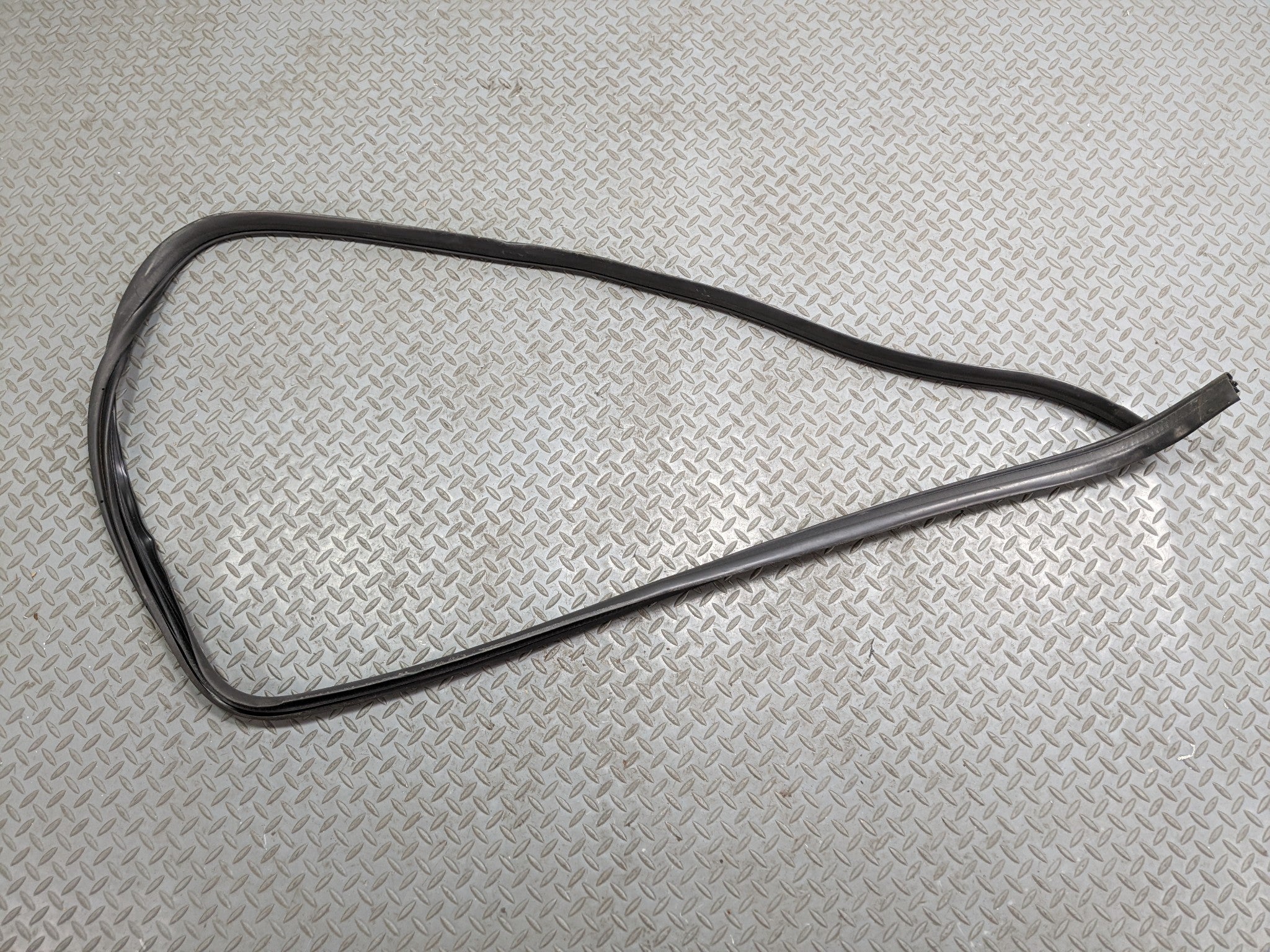 2006 - 2010 FORD EXPLORER OEM DOOR SEAL WEATHER STRIPPING RUBBER REAR RIGHT SIDE