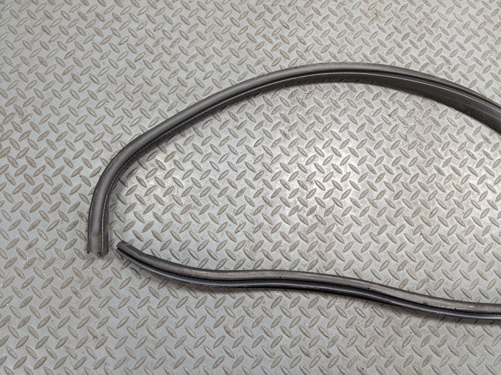 2006 - 2010 FORD EXPLORER OEM DOOR SEAL WEATHER STRIPPING RUBBER REAR LEFT SIDE