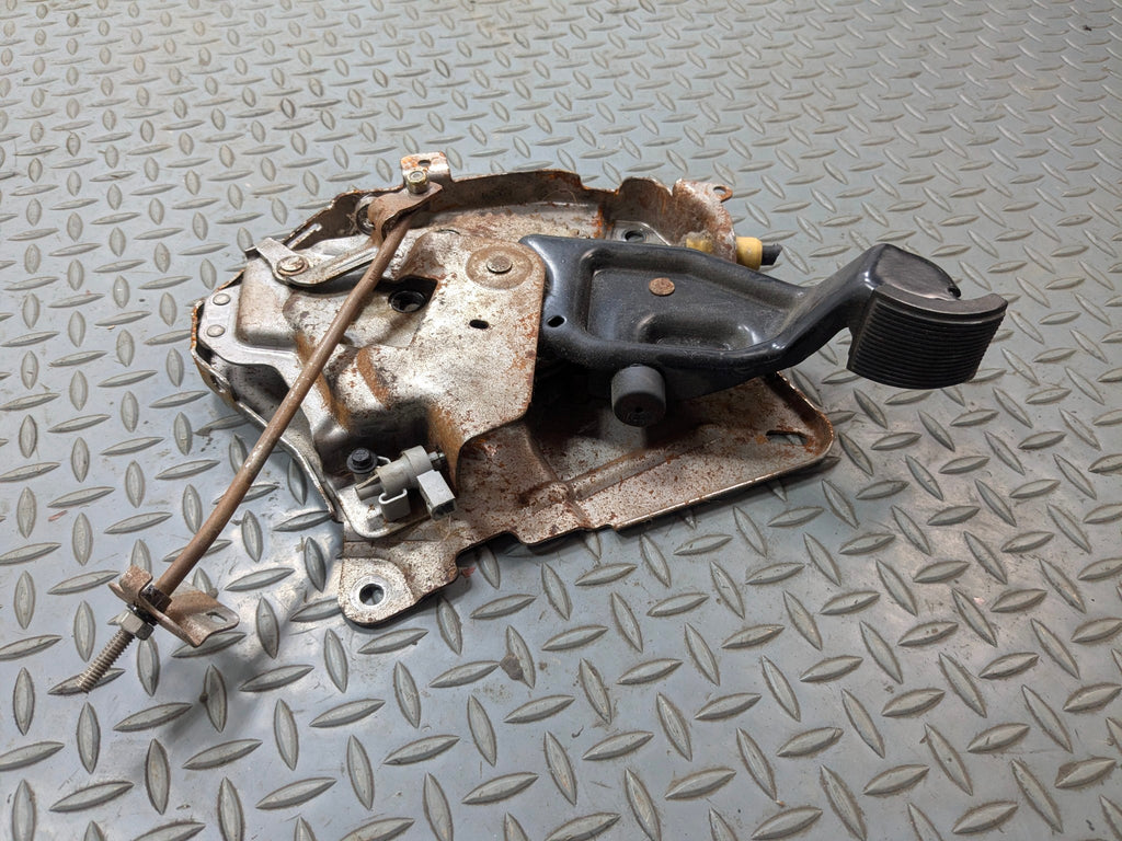 2006 - 2010 FORD EXPLORER OEM EMERGENCY BRAKE STOP FOOT PEDAL WITH BRACKET