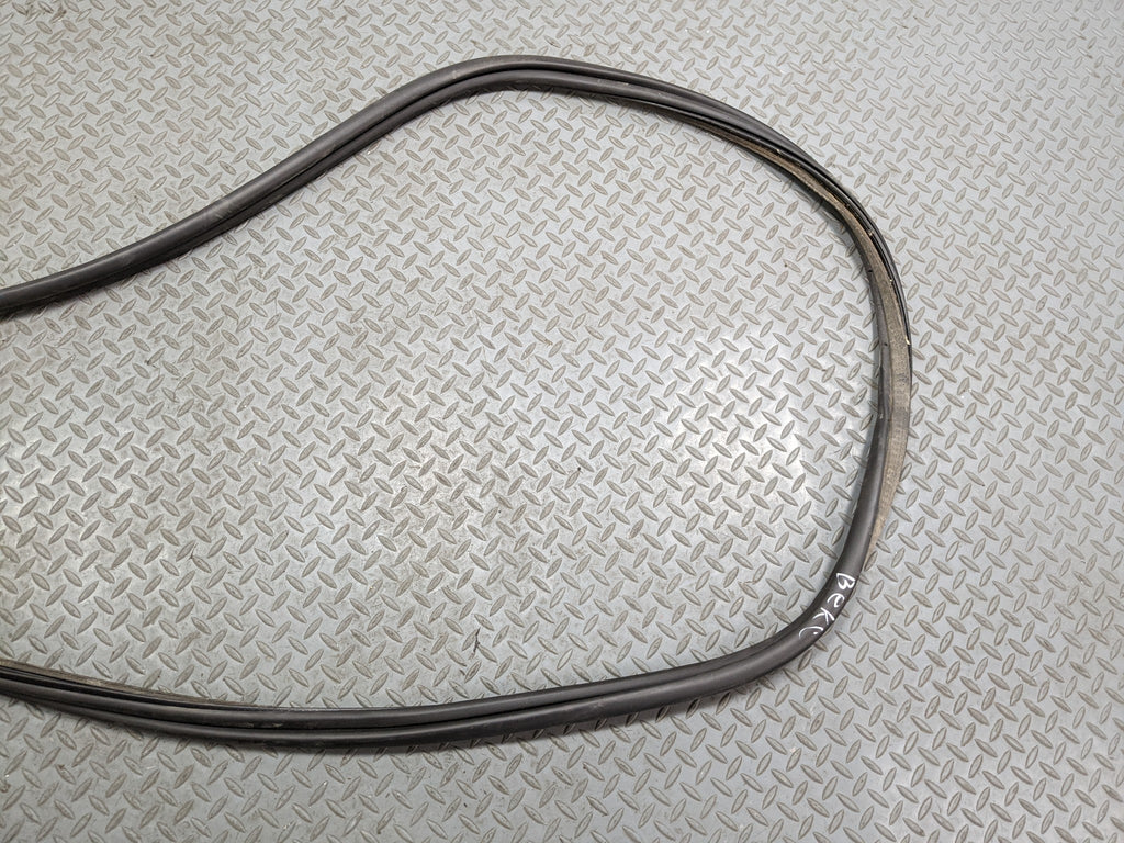 2006 - 2010 FORD EXPLORER OEM DOOR SEAL WEATHER STRIPPING RUBBER REAR TRUNK