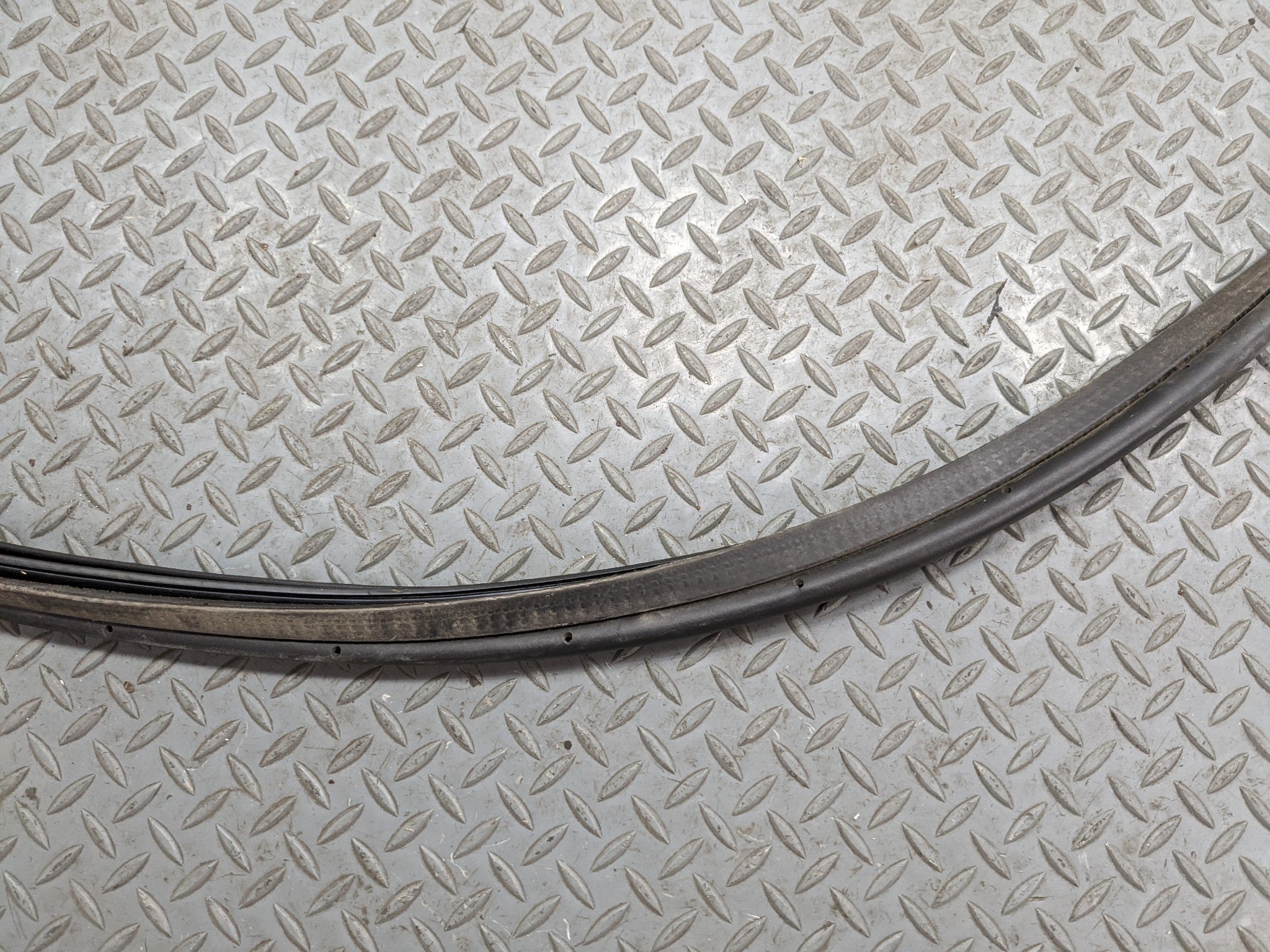 2006 - 2010 FORD EXPLORER OEM DOOR SEAL WEATHER STRIPPING RUBBER REAR TRUNK