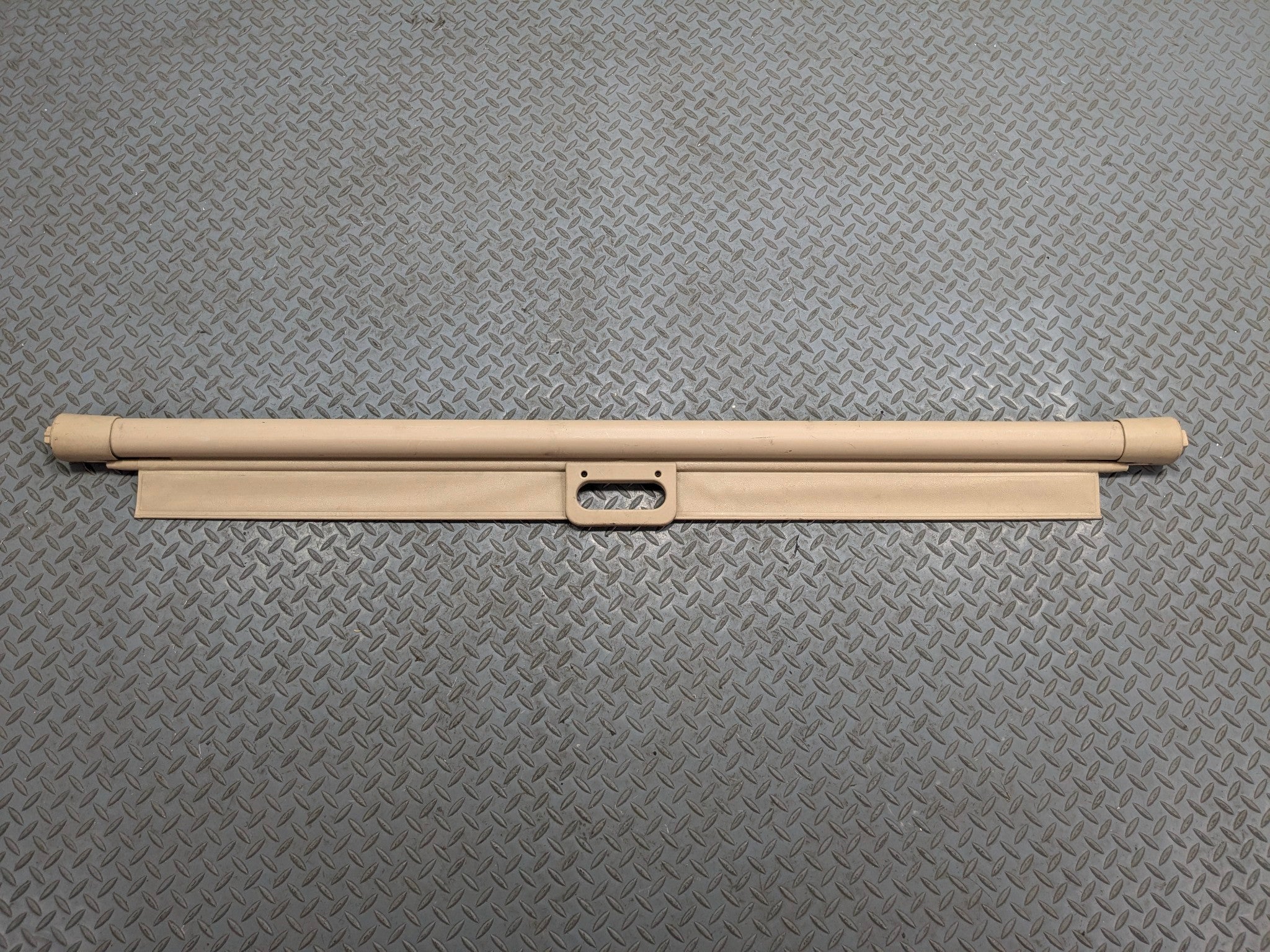 2006 - 2010 FORD EXPLORER OEM REAR TRUNK CARGO COVER RETRACTABLE ROLLER BEIGE